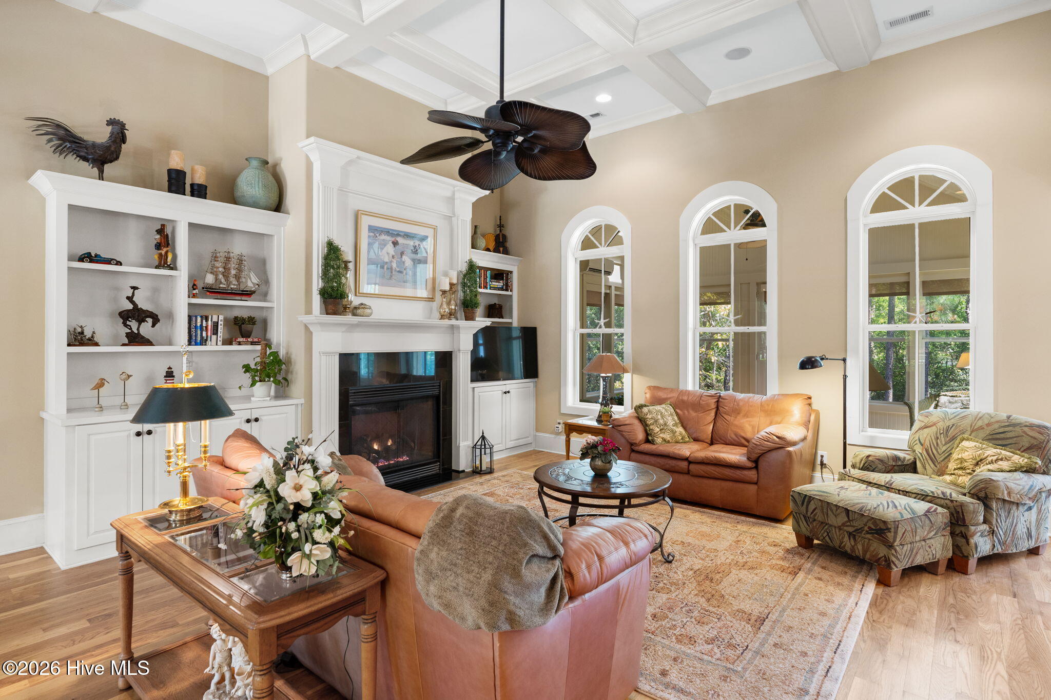 100567899 | Photo 27