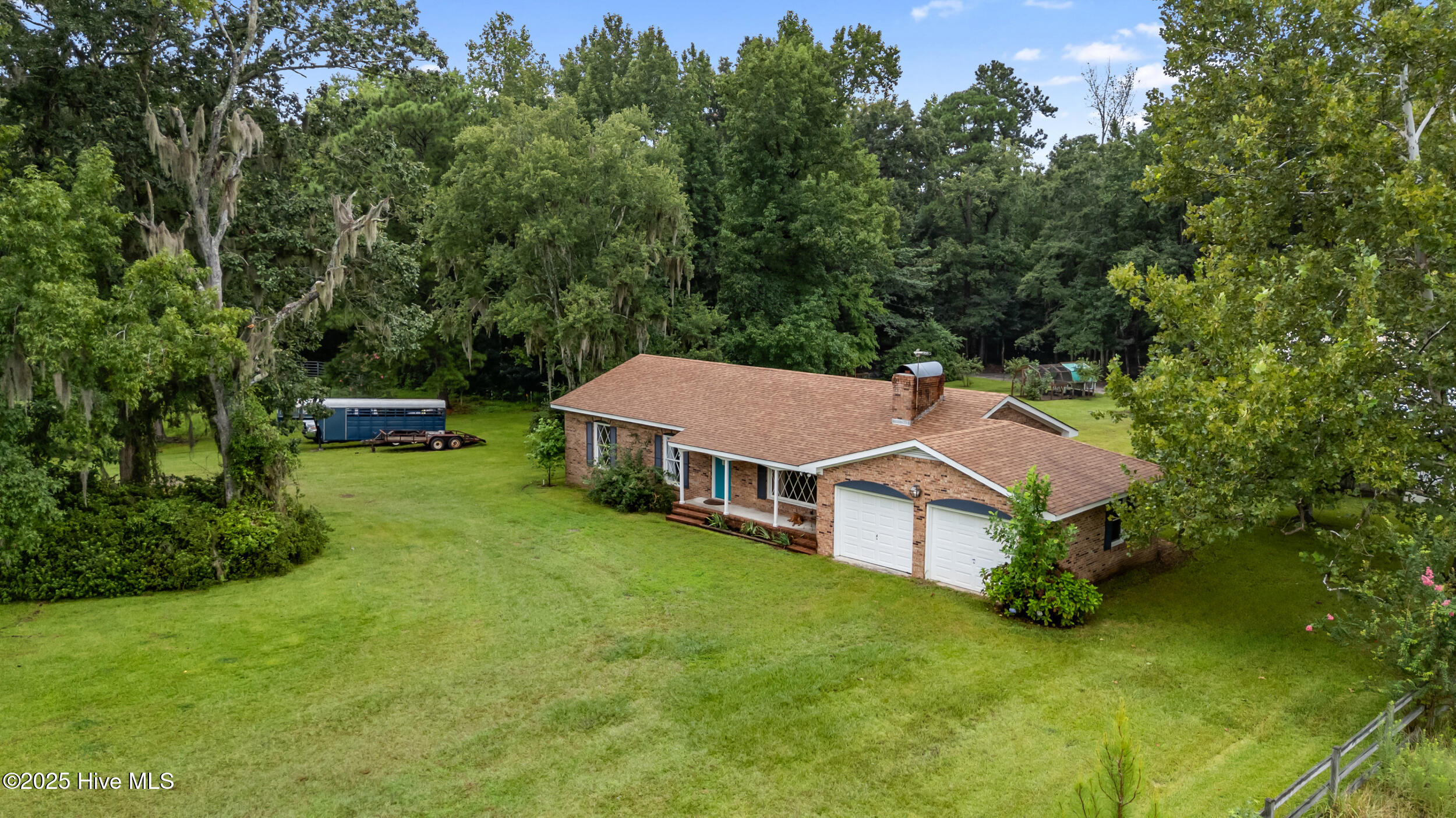 100524507 | Photo 44