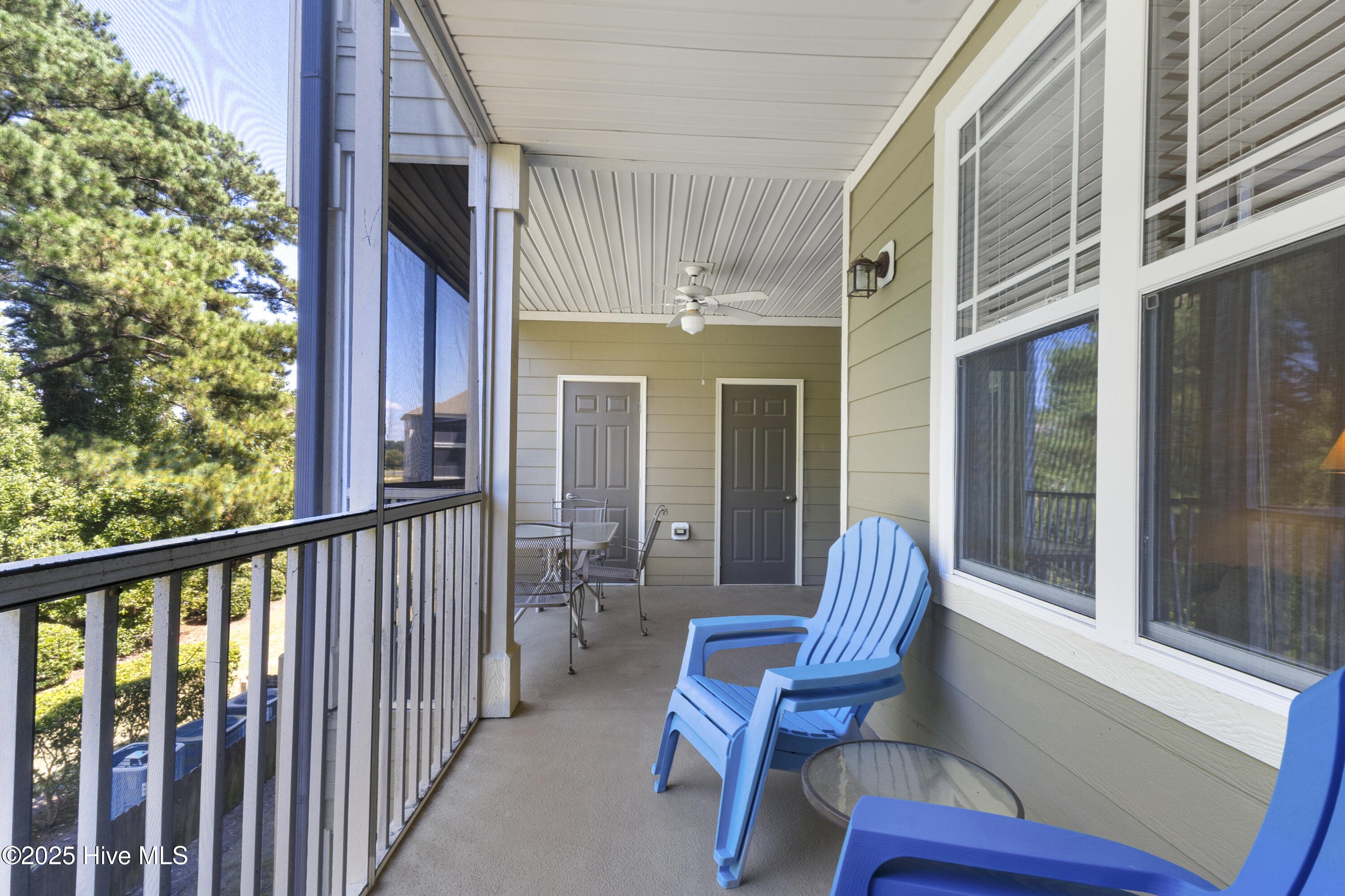 100529994 | Photo 32