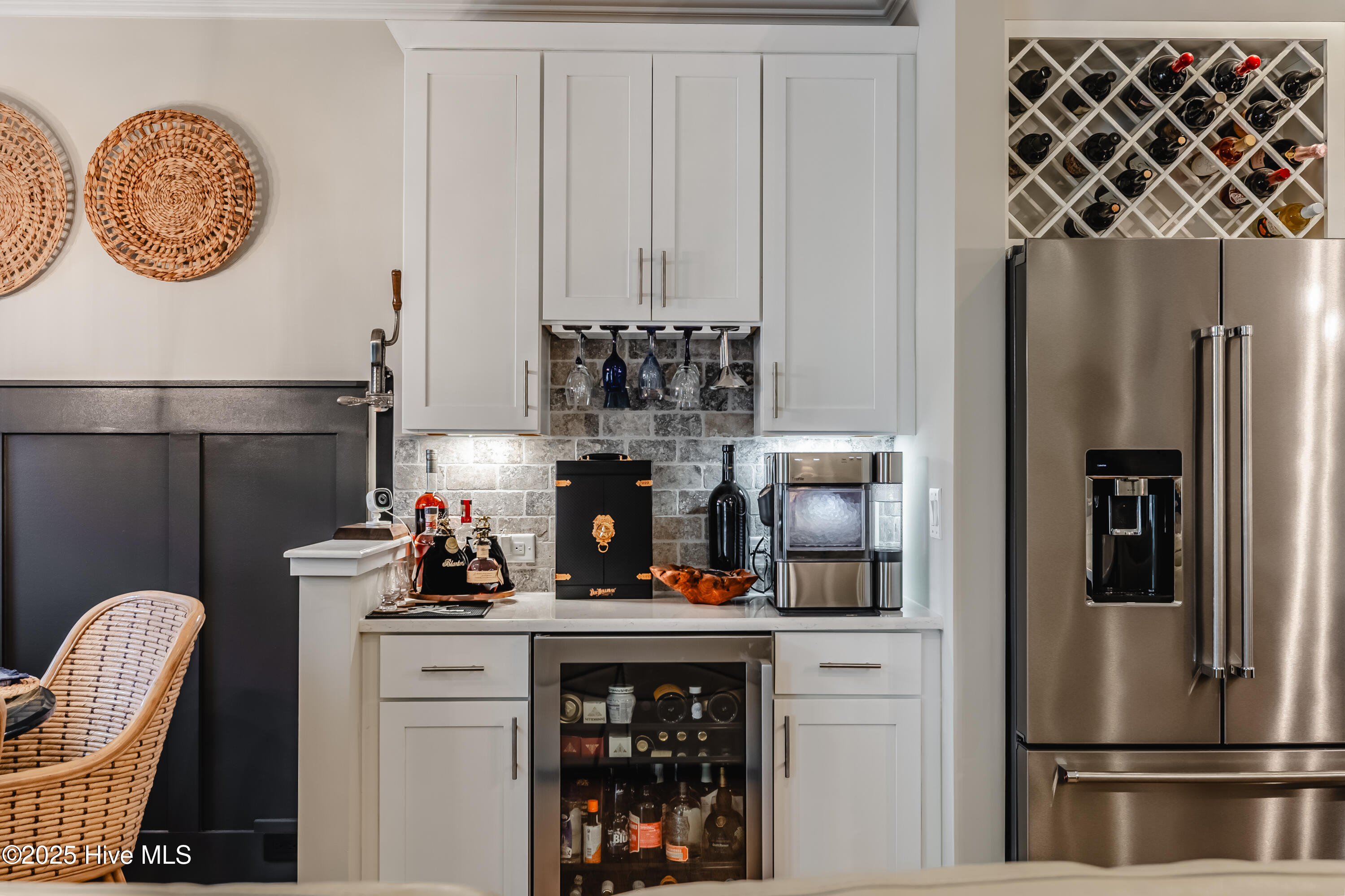 100523933 | Photo 10