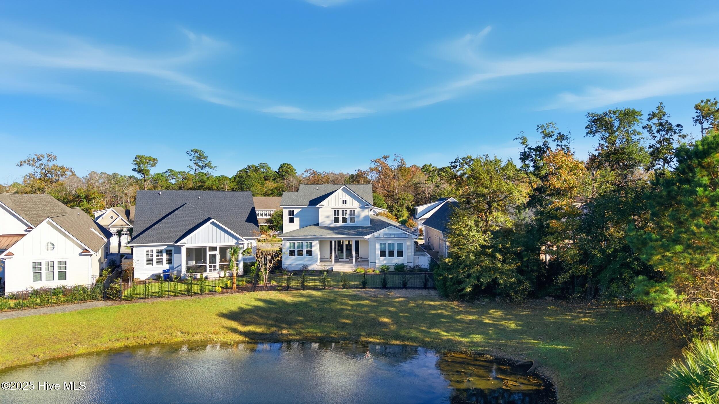 100540842 | Photo 67