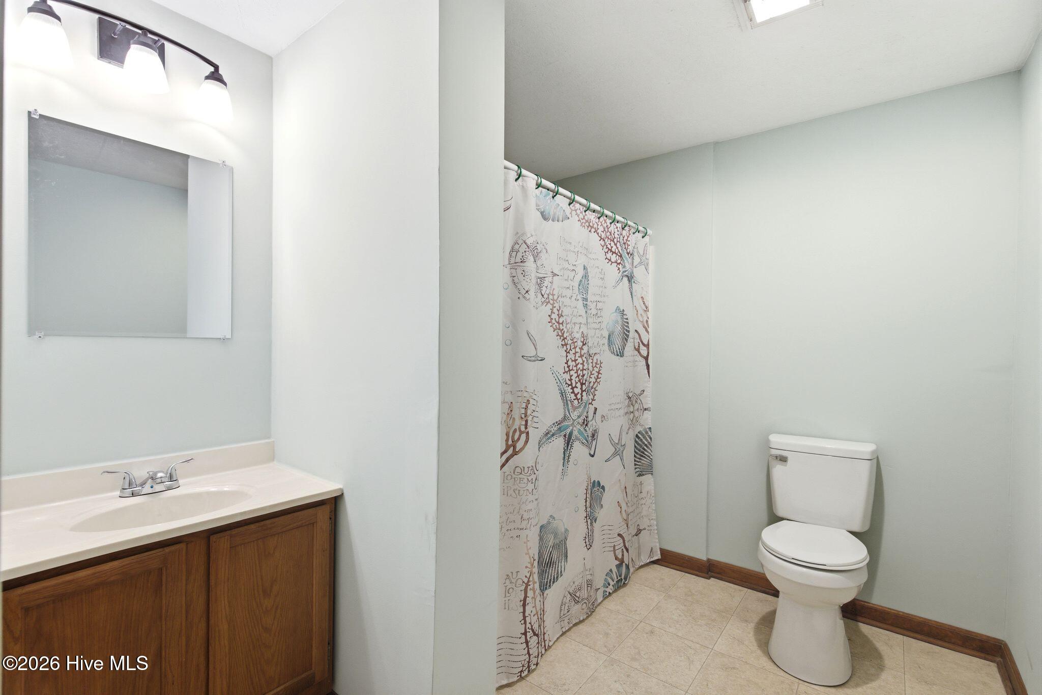 100564018 | Photo 39