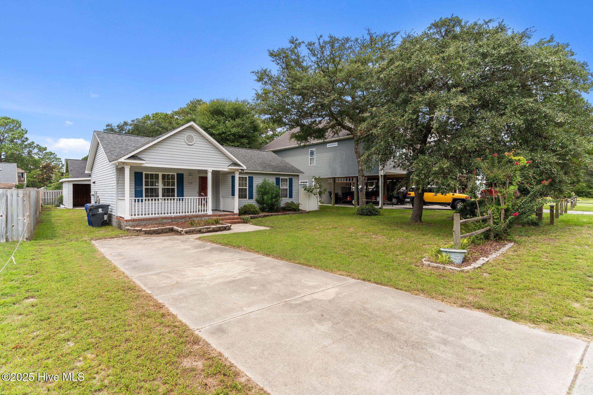 100526319 | Photo 12