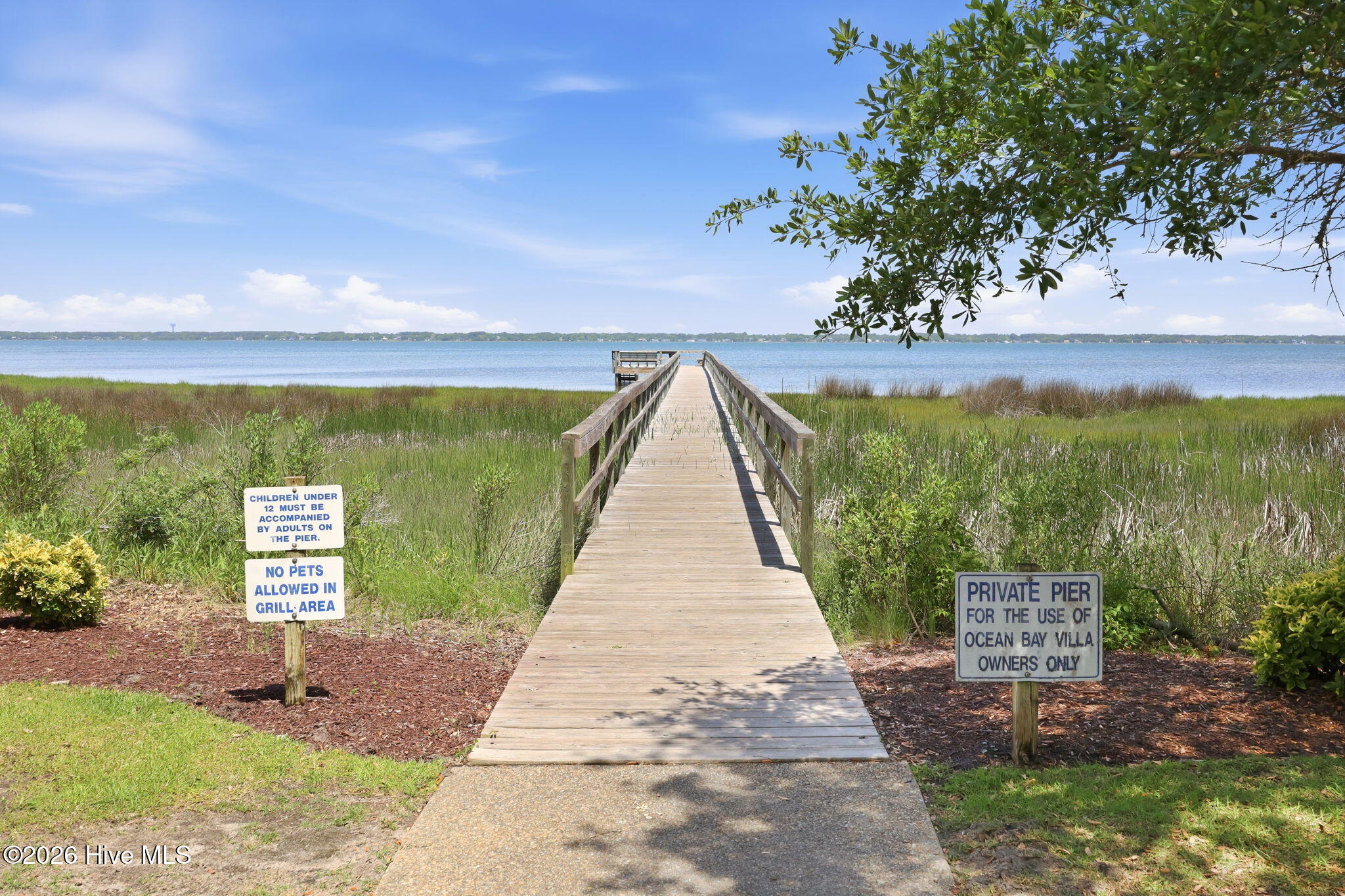 650 Salter Path Road 214,Pine Knoll Shores