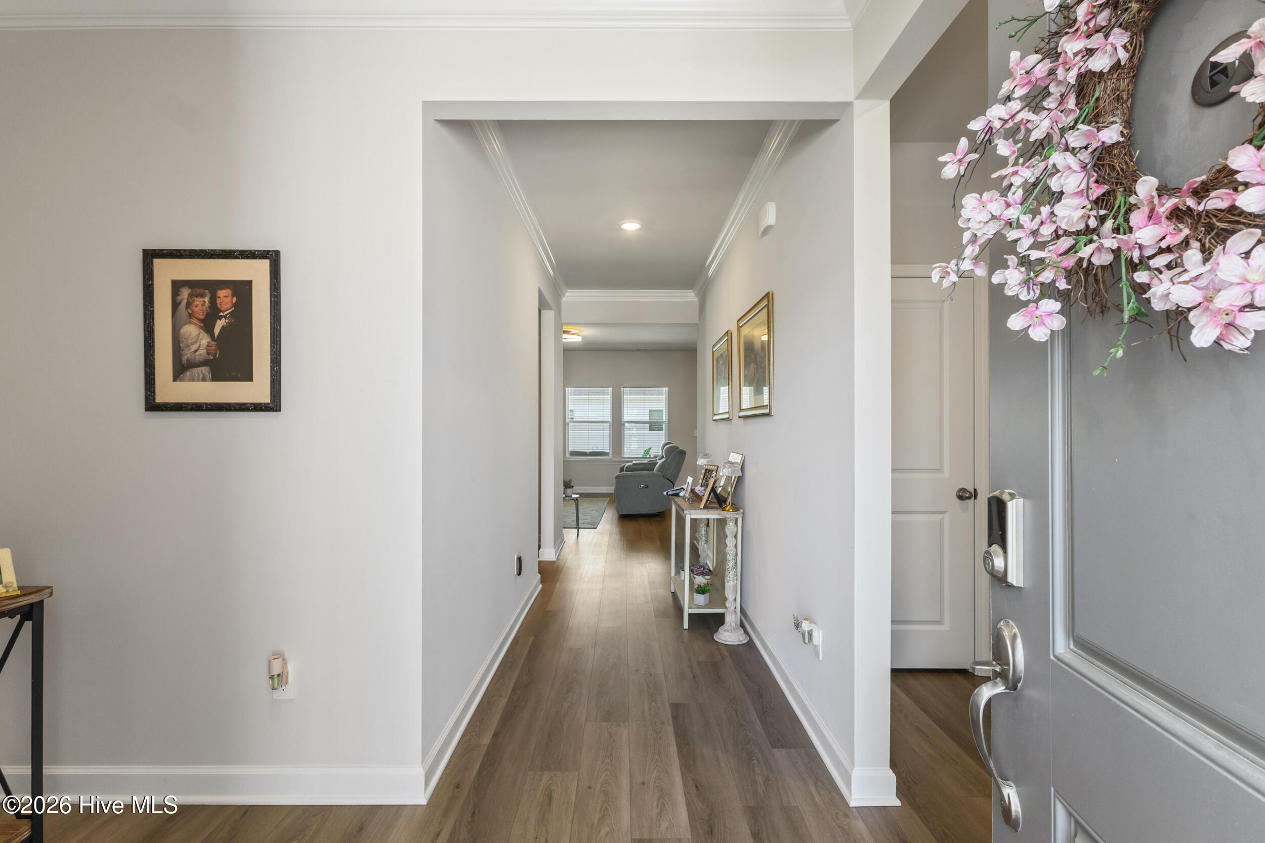 100568412 | Photo 41