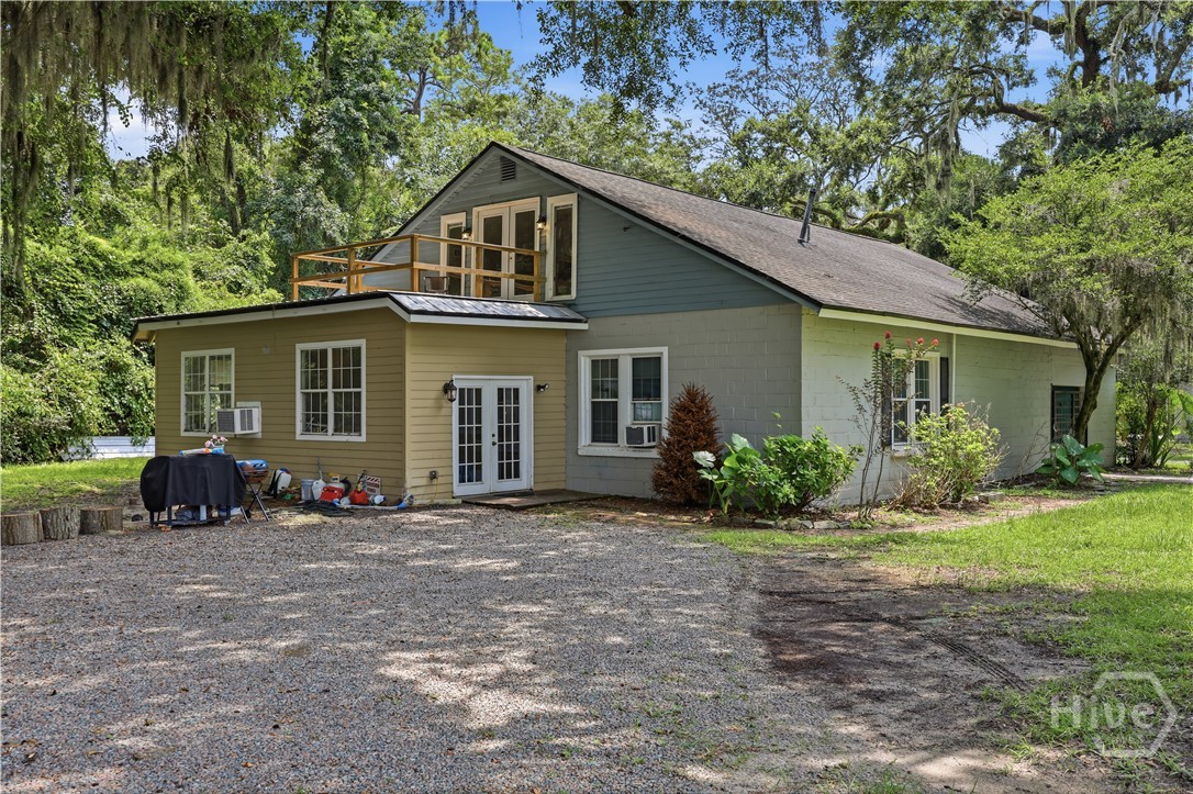 Lower Unit Entrance