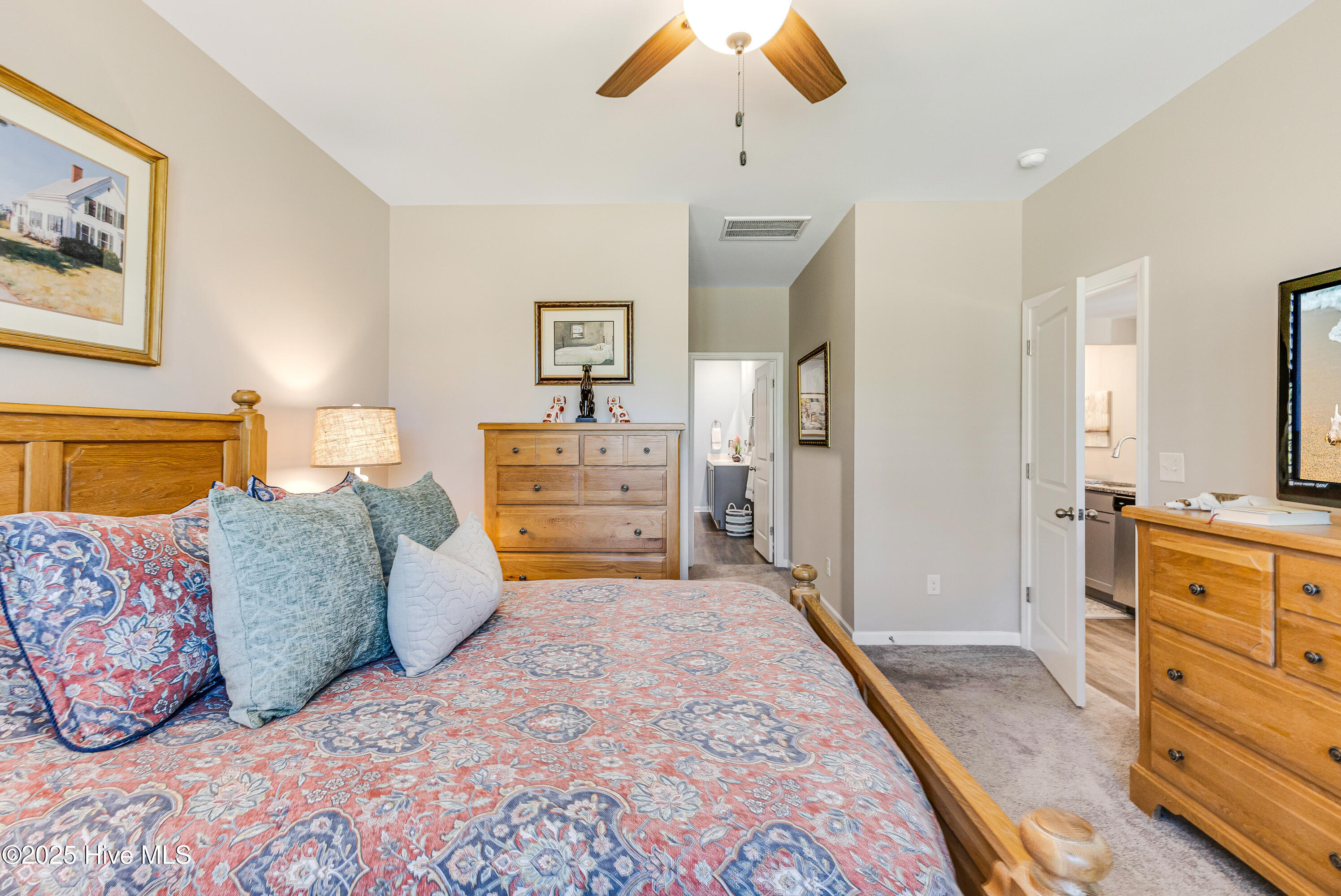 100537836 | Photo 27