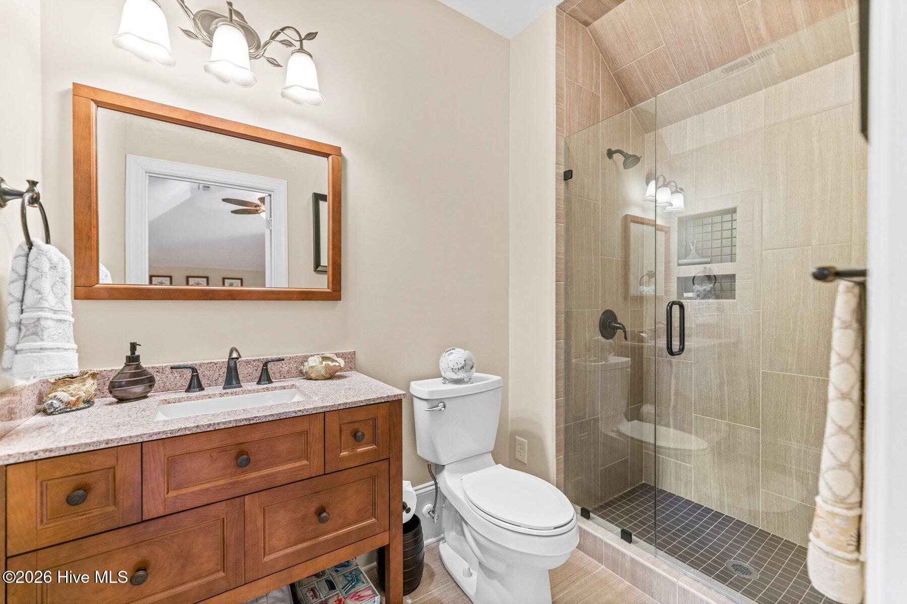 100555676 | Photo 39