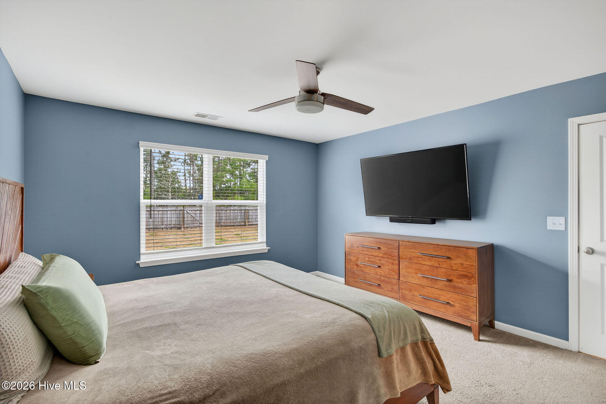 100560192 | Photo 16