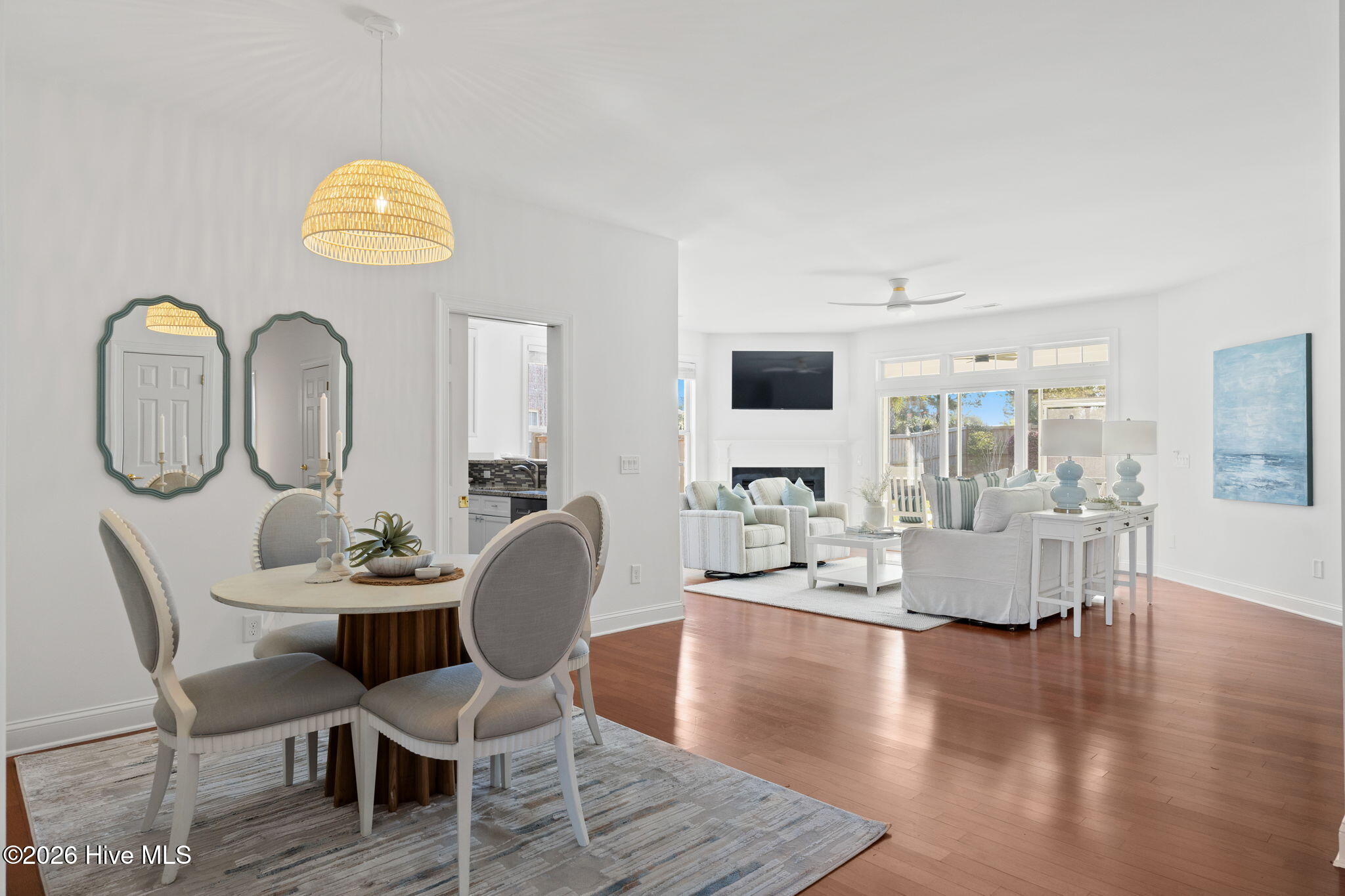 100562365 | Photo 10