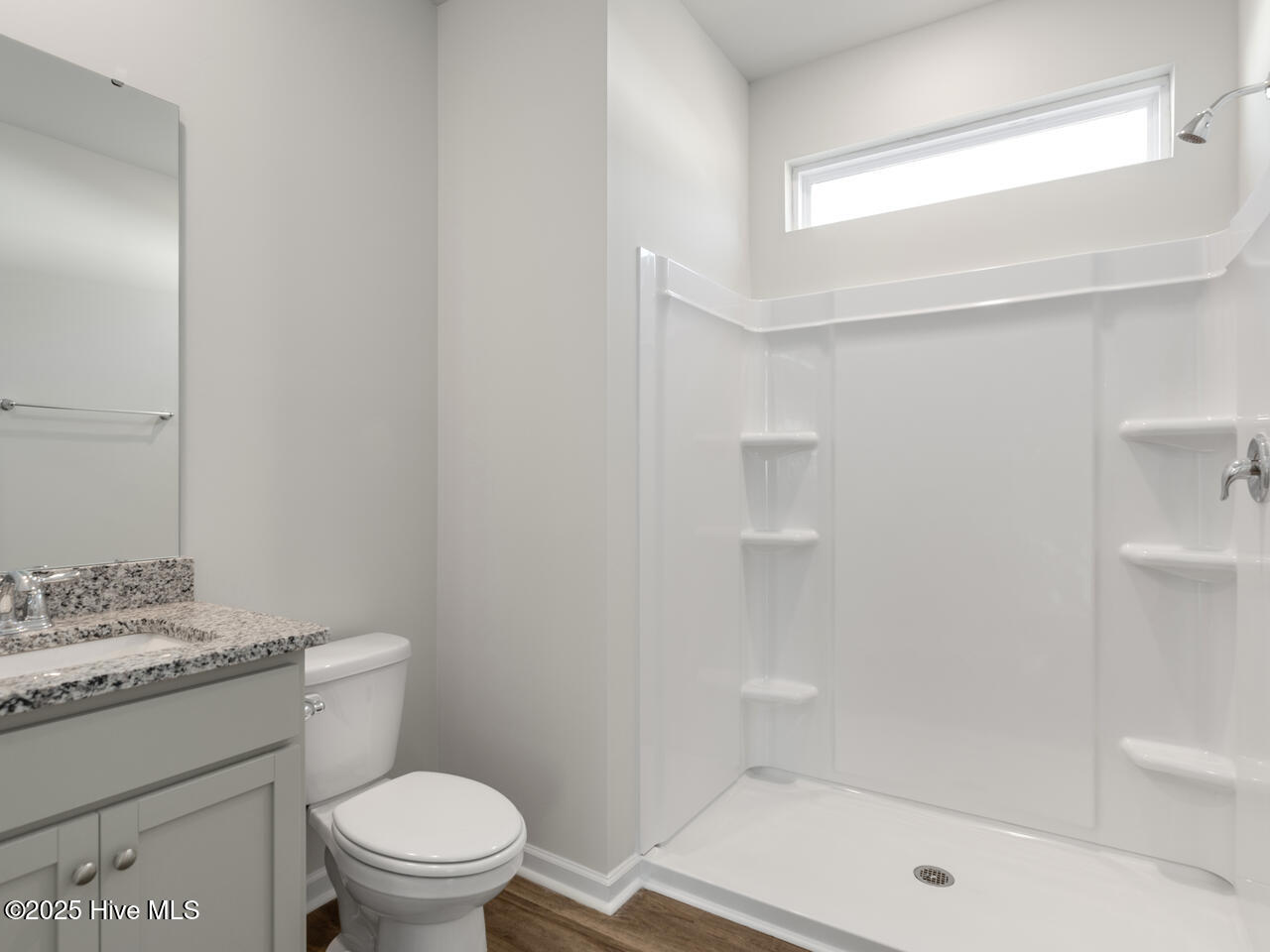 100546260 | Photo 22