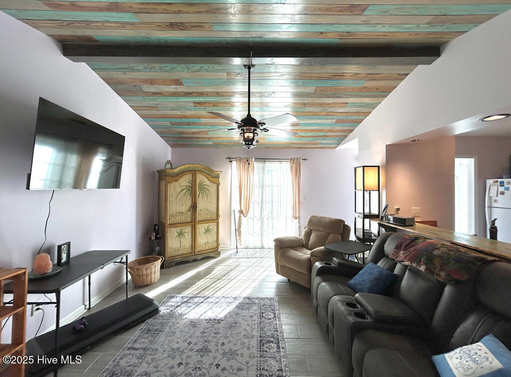 100540831 | Photo 29