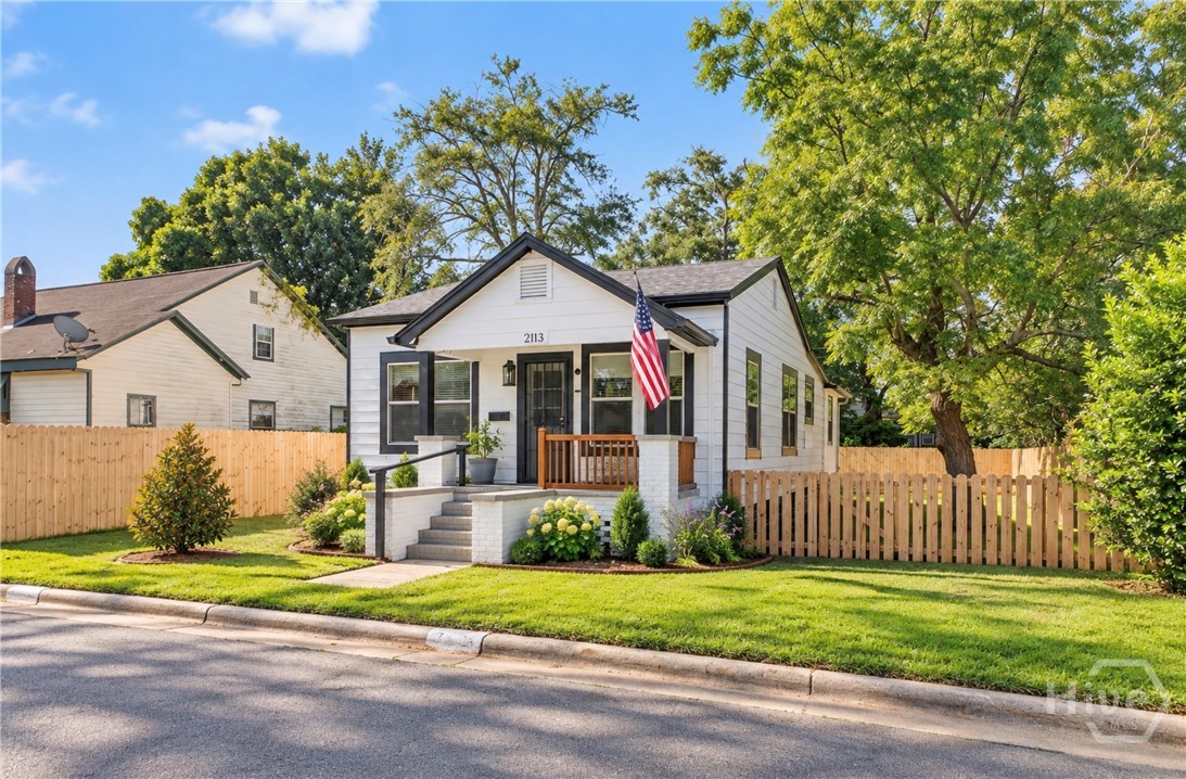 Photo 3 of Single family home for sale at 2113 Mell St, Savannah, GA 31415 | MLS# SA364651 | Listing updated on 2026-09-20