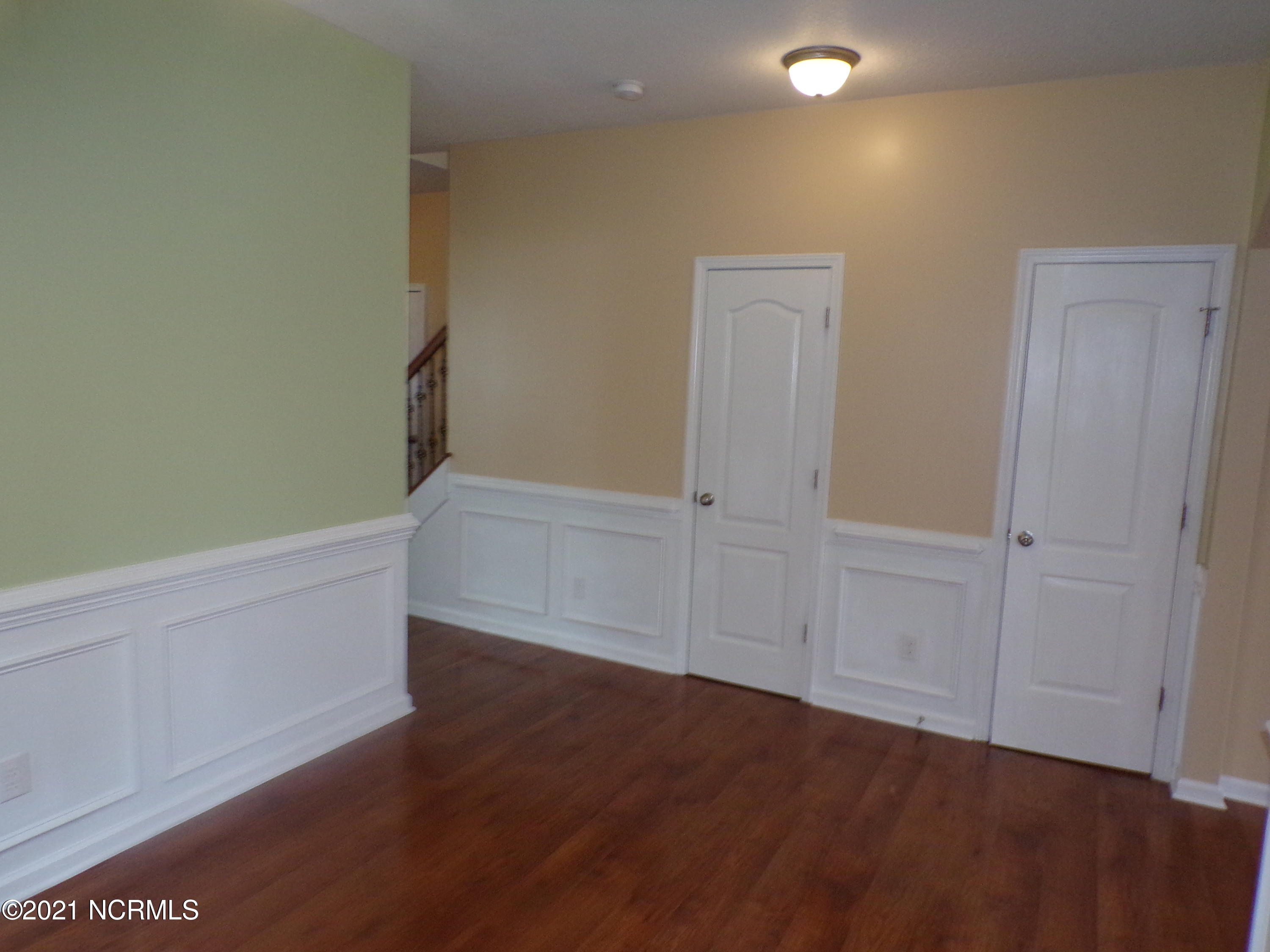 100559579 | Photo 12