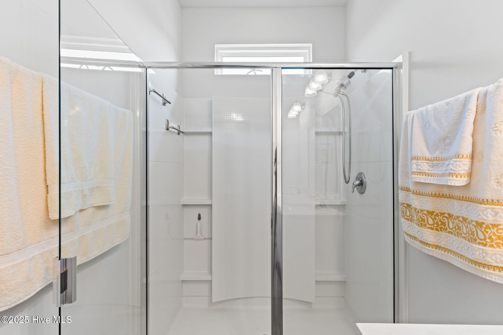 100516285 | Photo 28