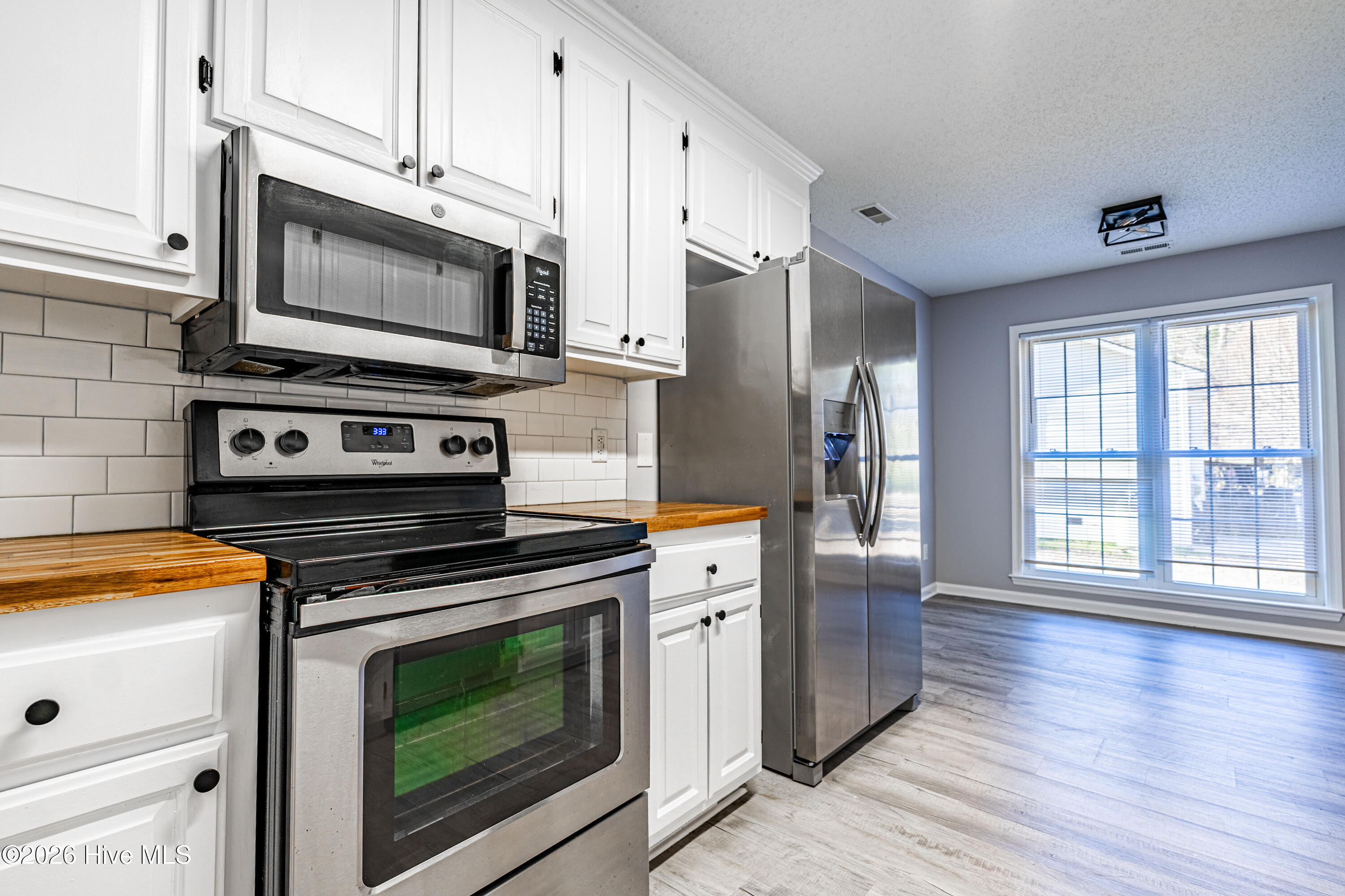 100557378 | Photo 21