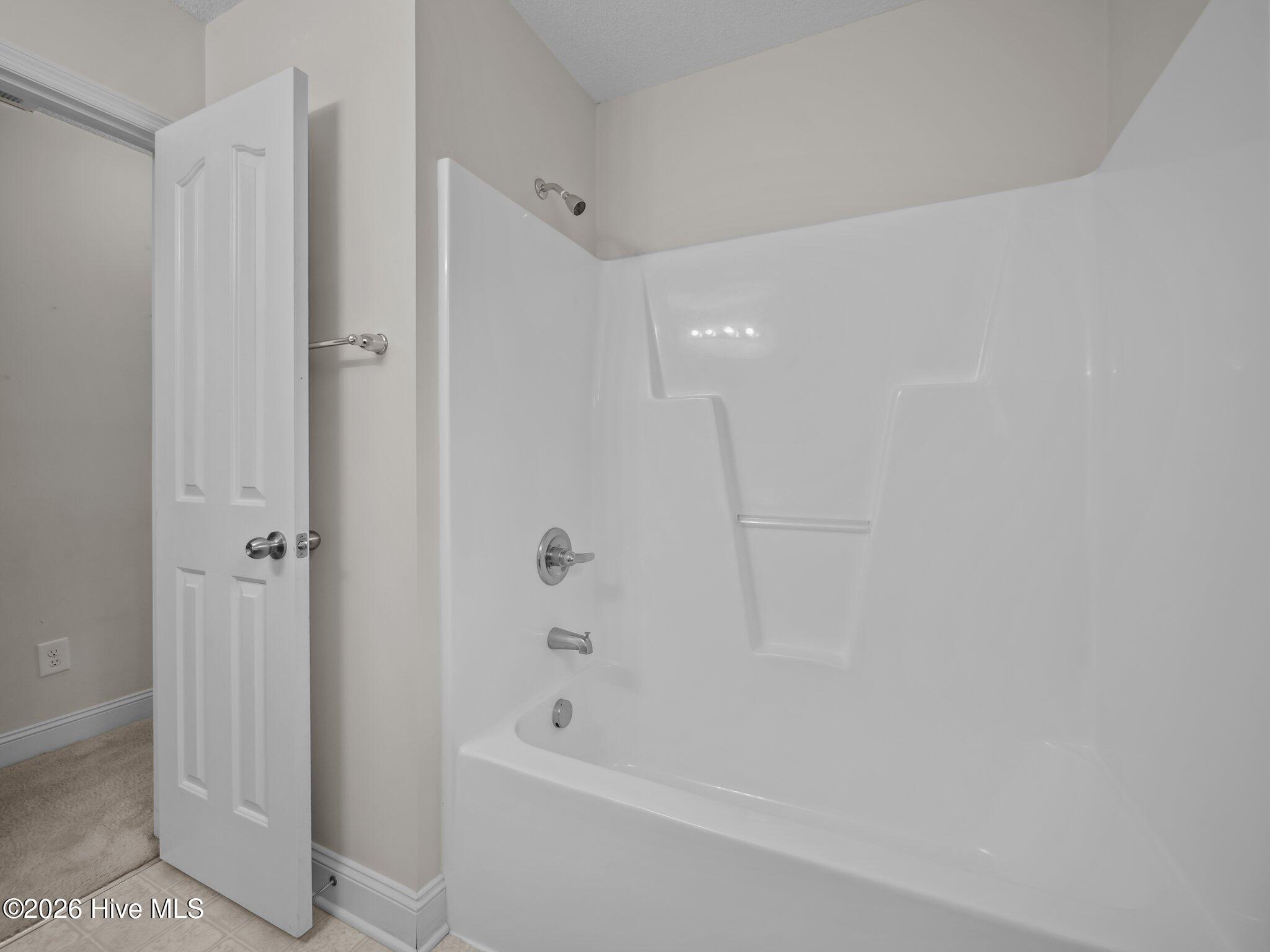 100552182 | Photo 11