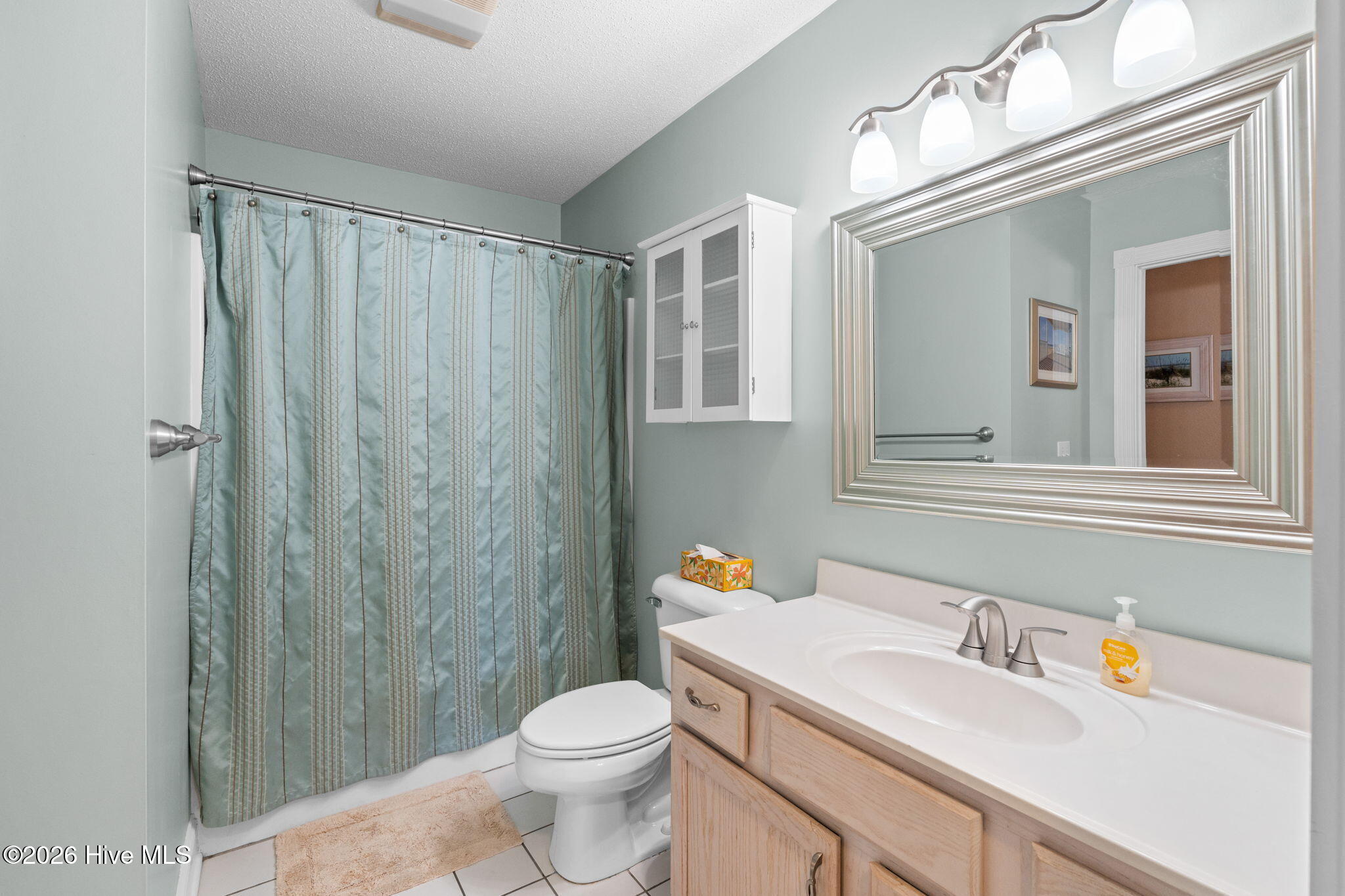 100569270 | Photo 22