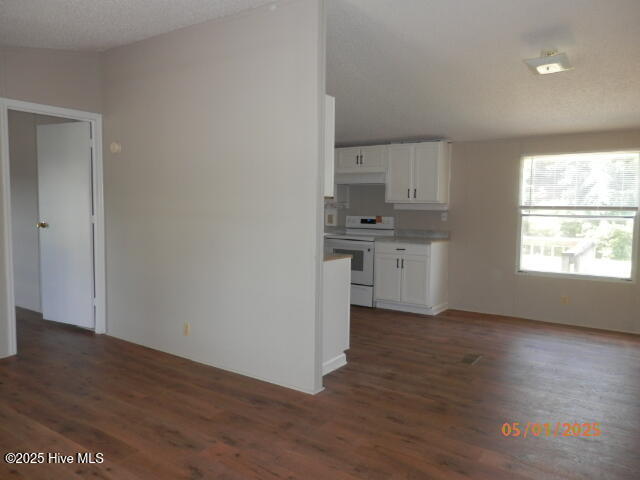 Homes for sale in Whiteville, NC | 300 King Arthur Dr, Whiteville, NC 28472 | MLS# 100534162