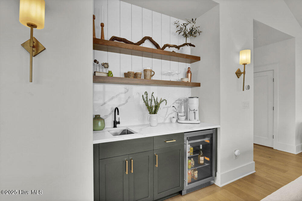 100520014 | Photo 12