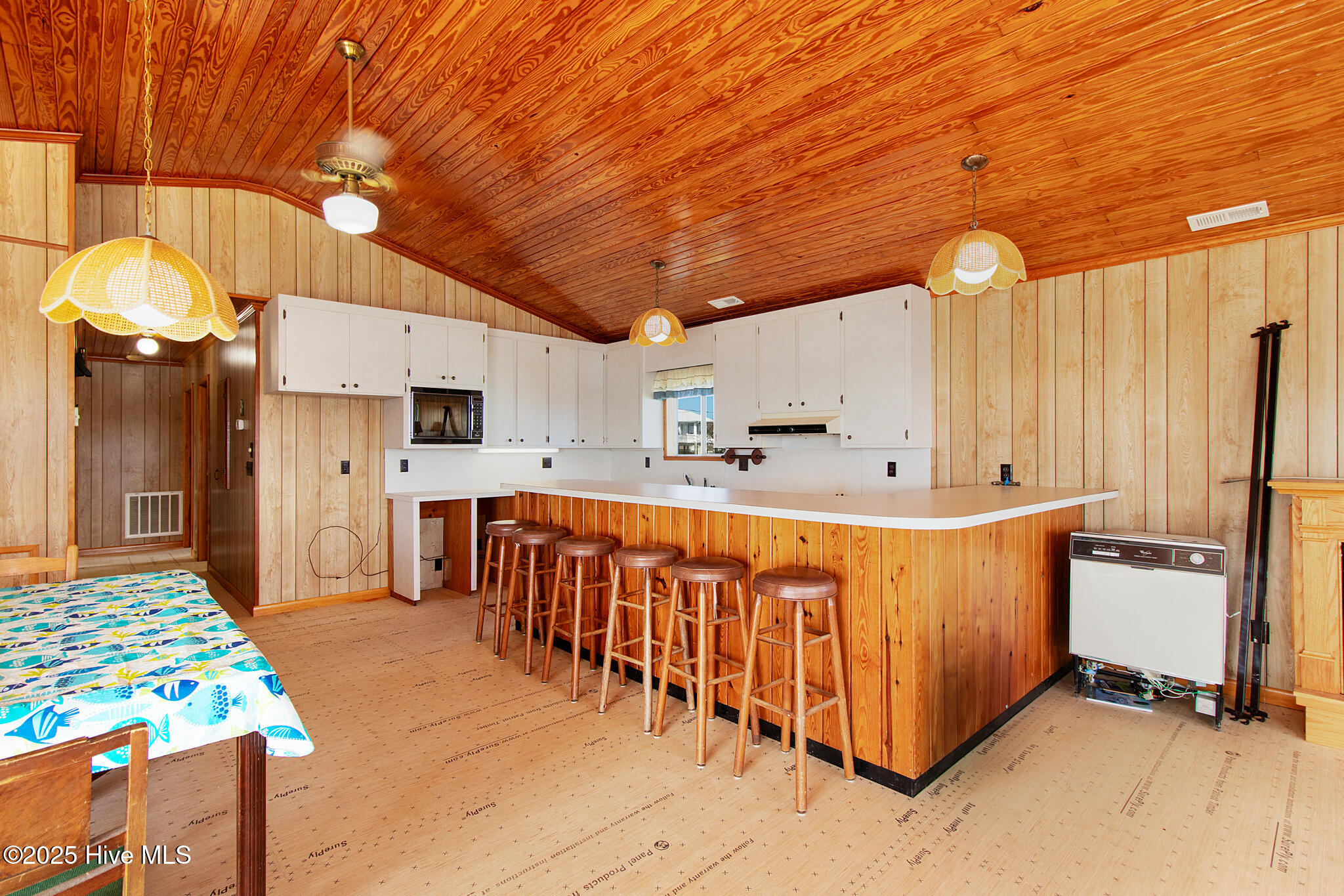 100535334 | Photo 17