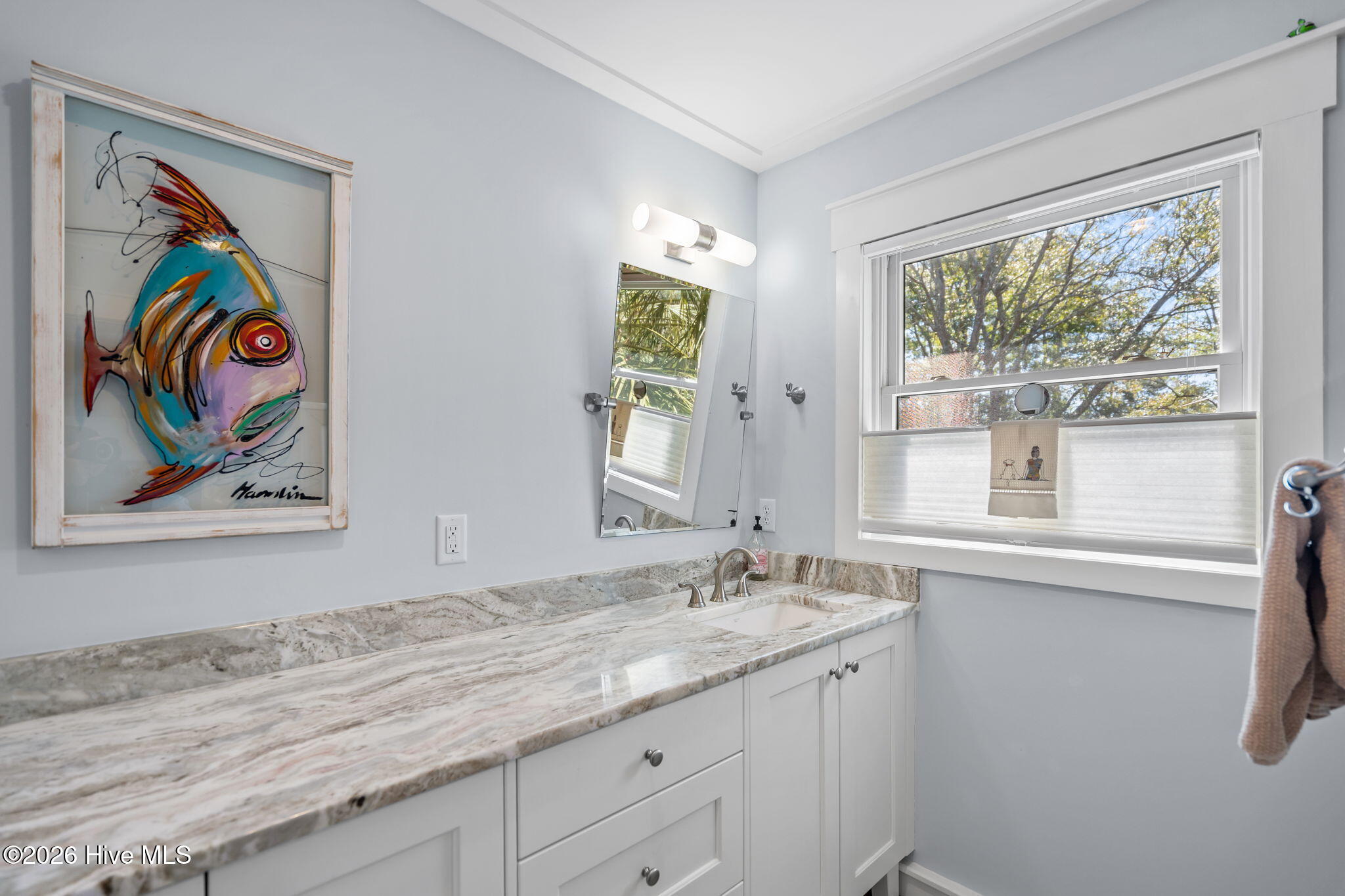 100555444 | Photo 36