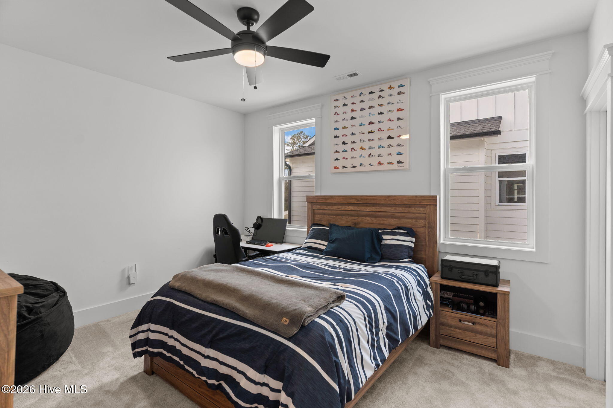 100552247 | Photo 35