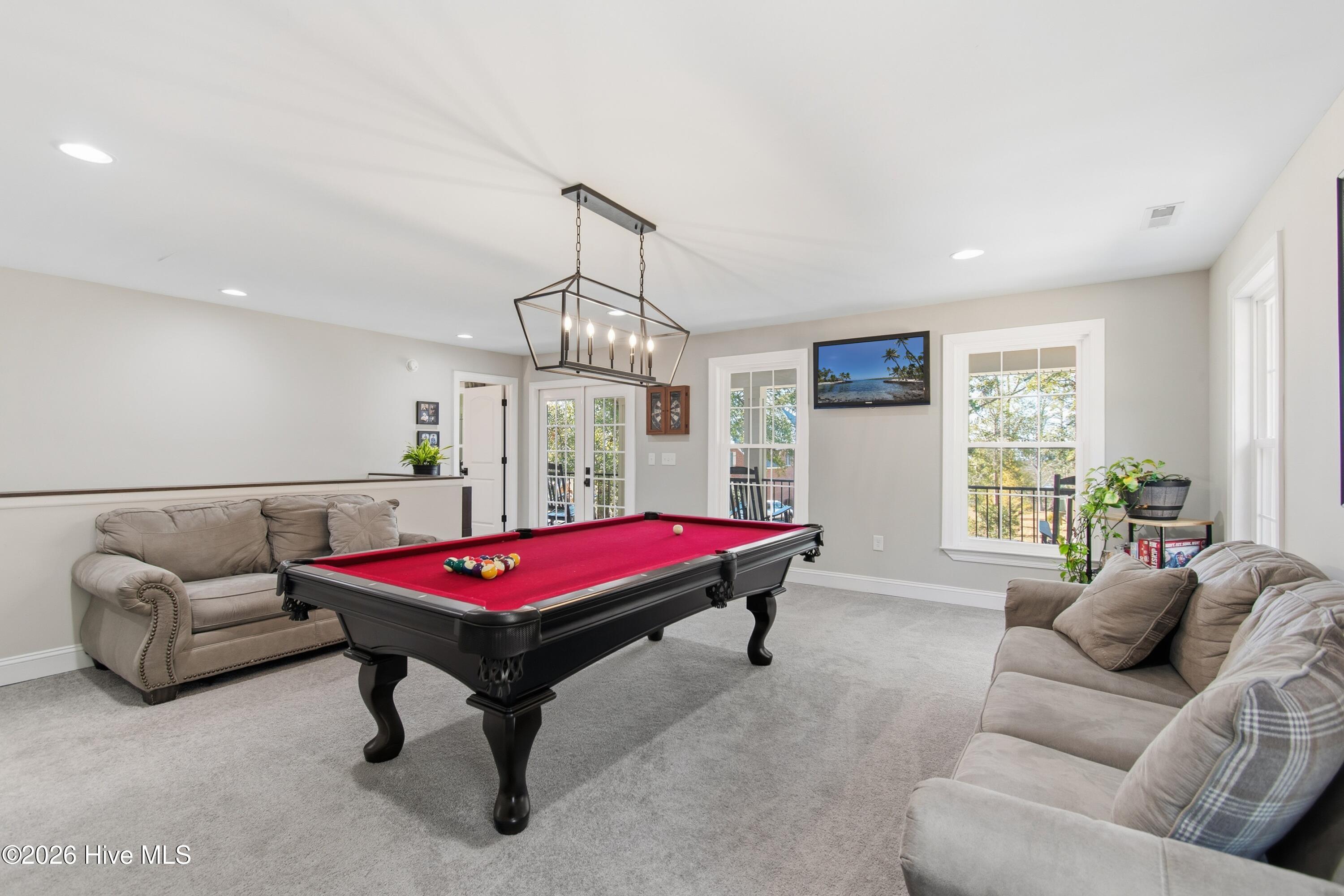 100550305 | Photo 28