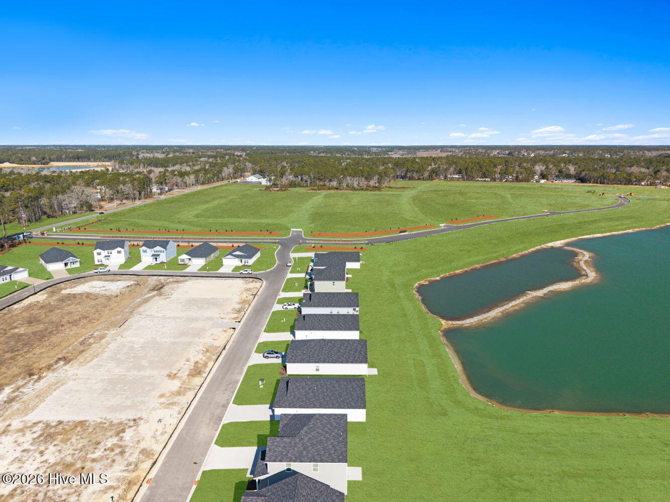 100538180 | Photo 39