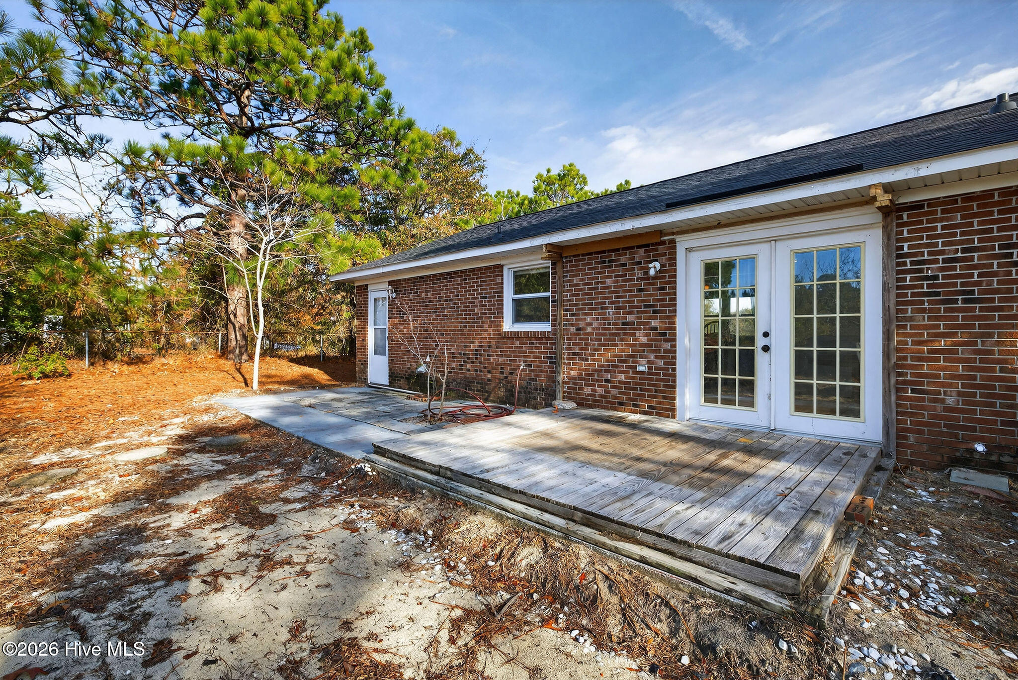 100547847 | Photo 31