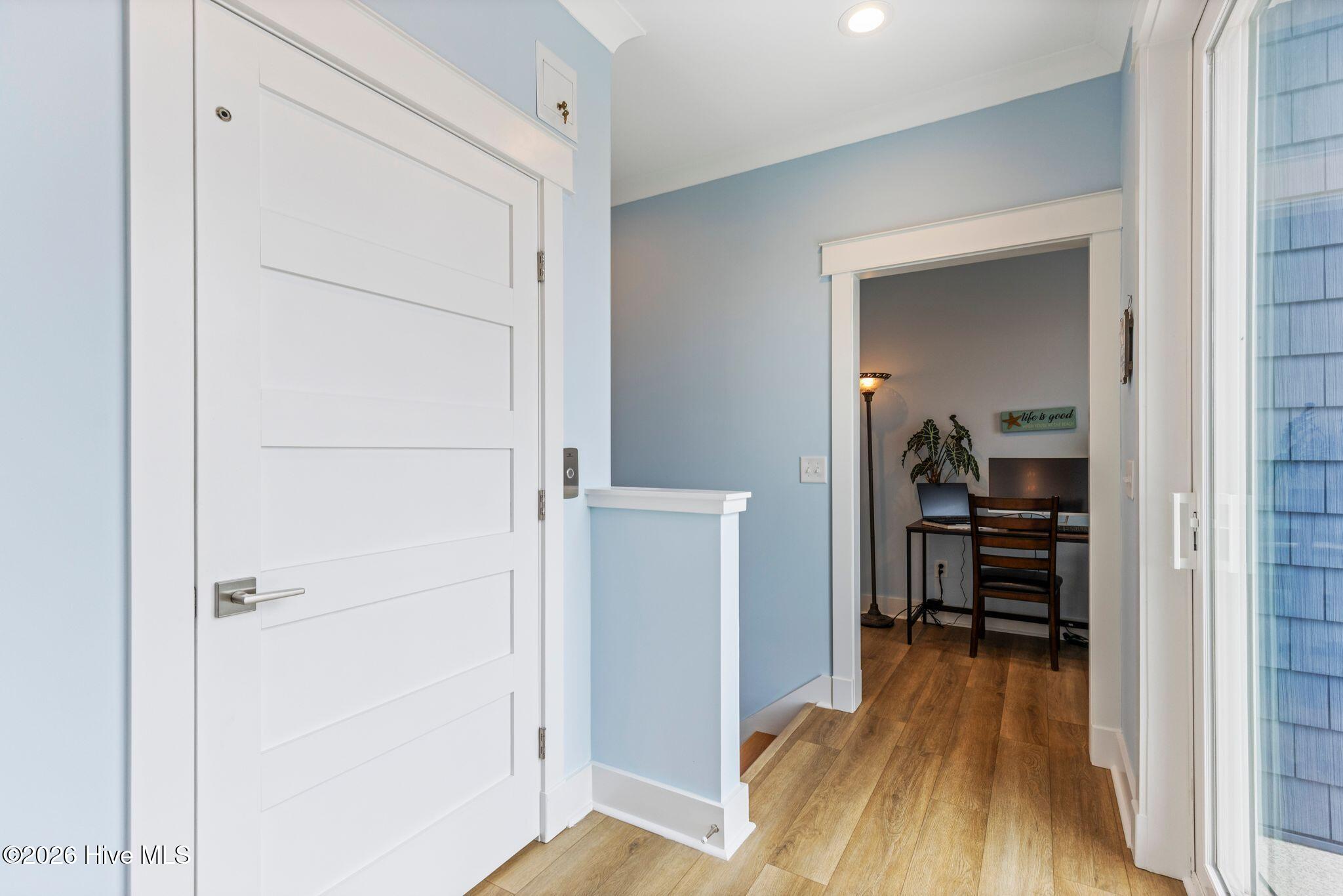 100570540 | Photo 40