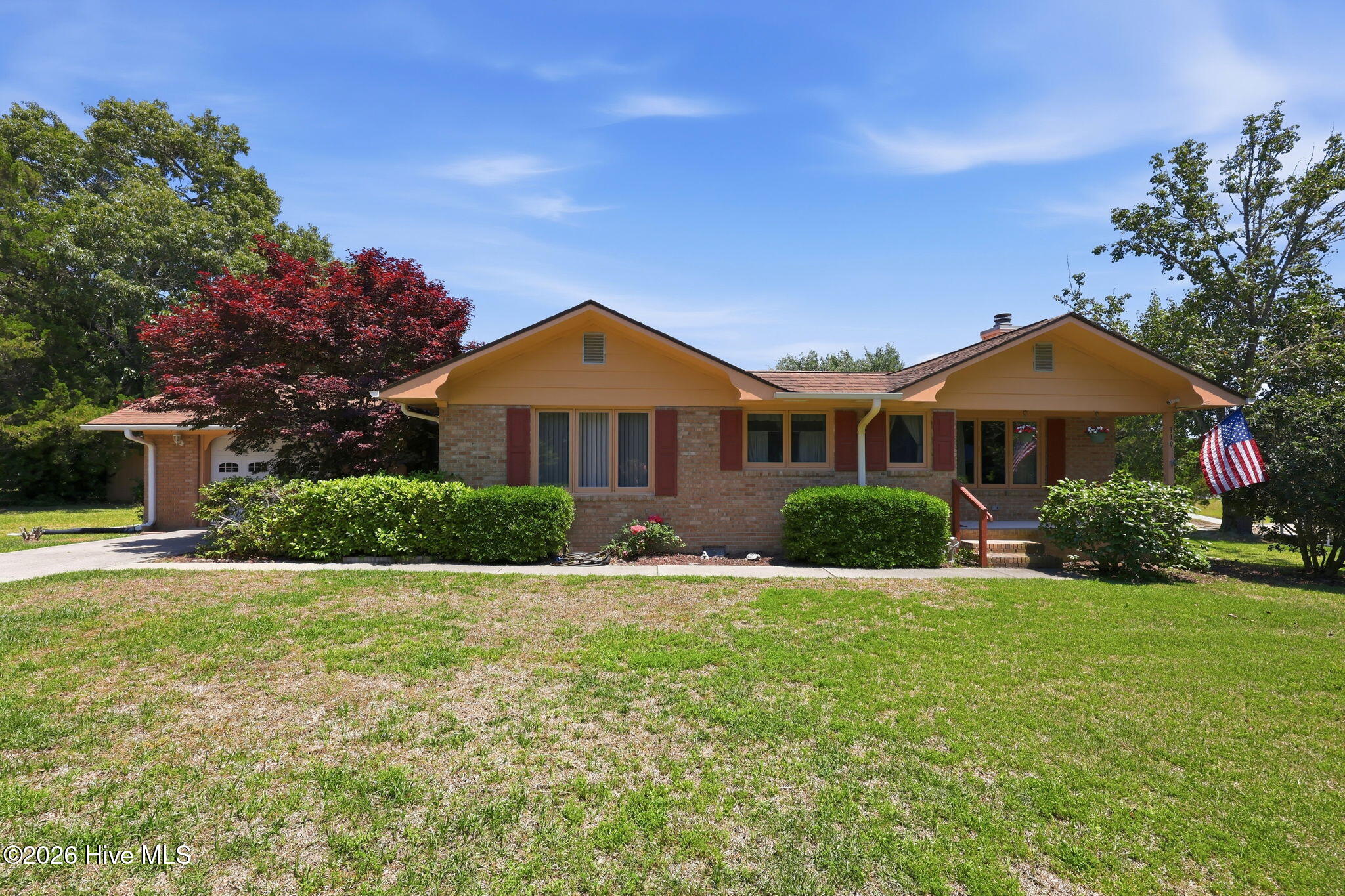 319 Holly Lane,Newport