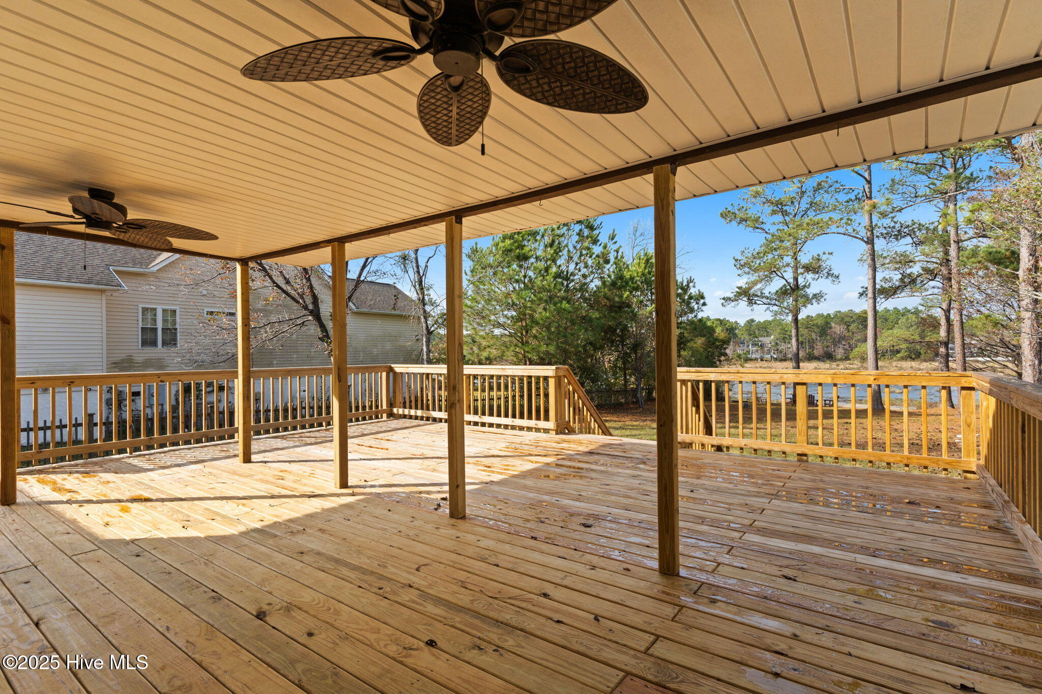 100543279 | Photo 47