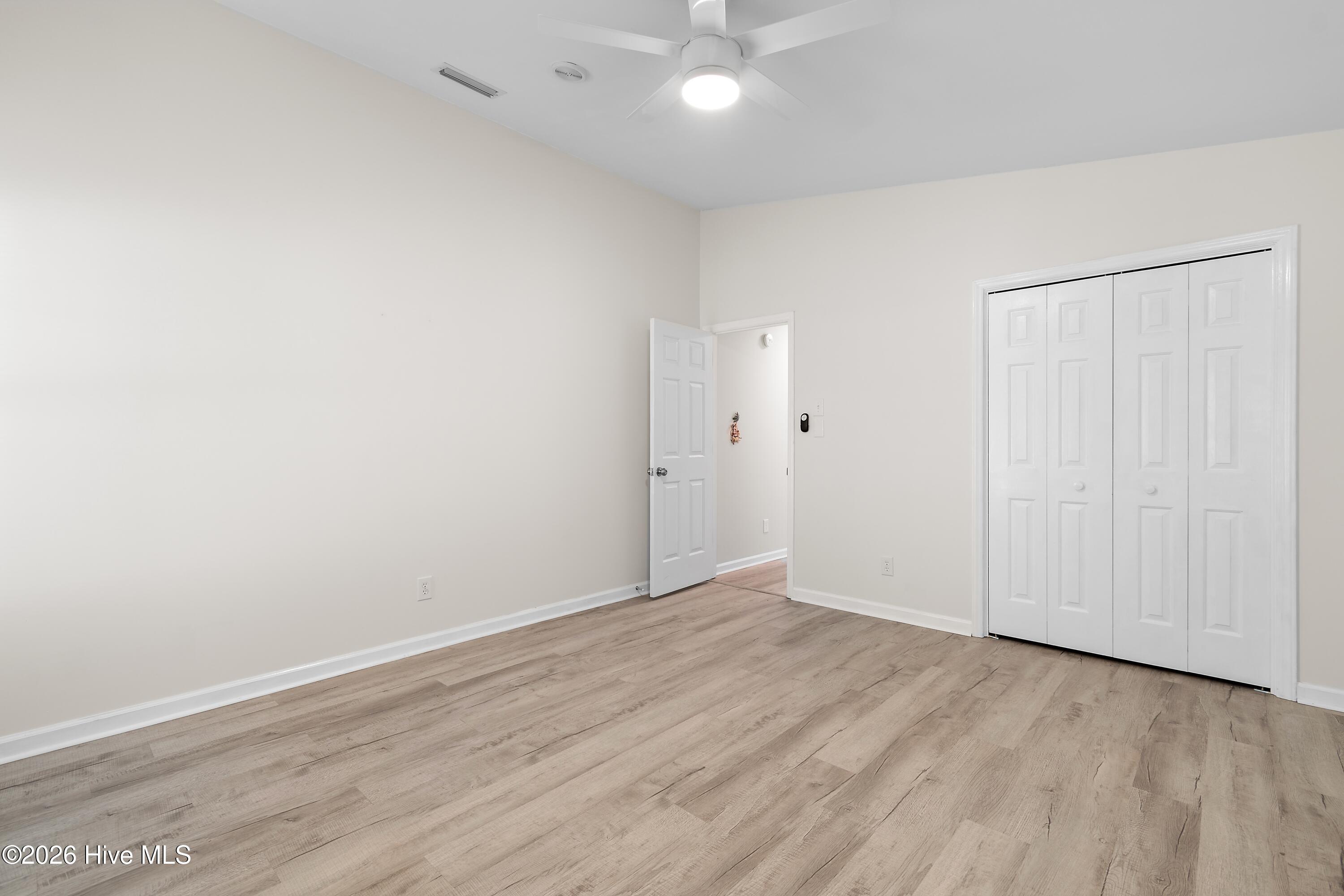 100550684 | Photo 22