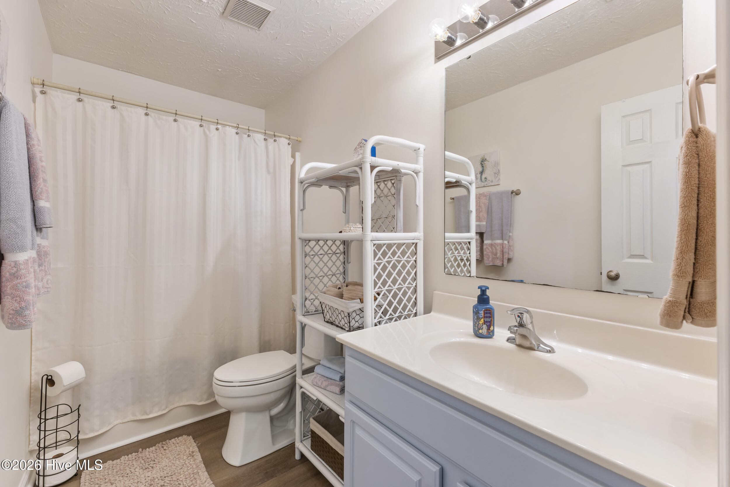 100561177 | Photo 20