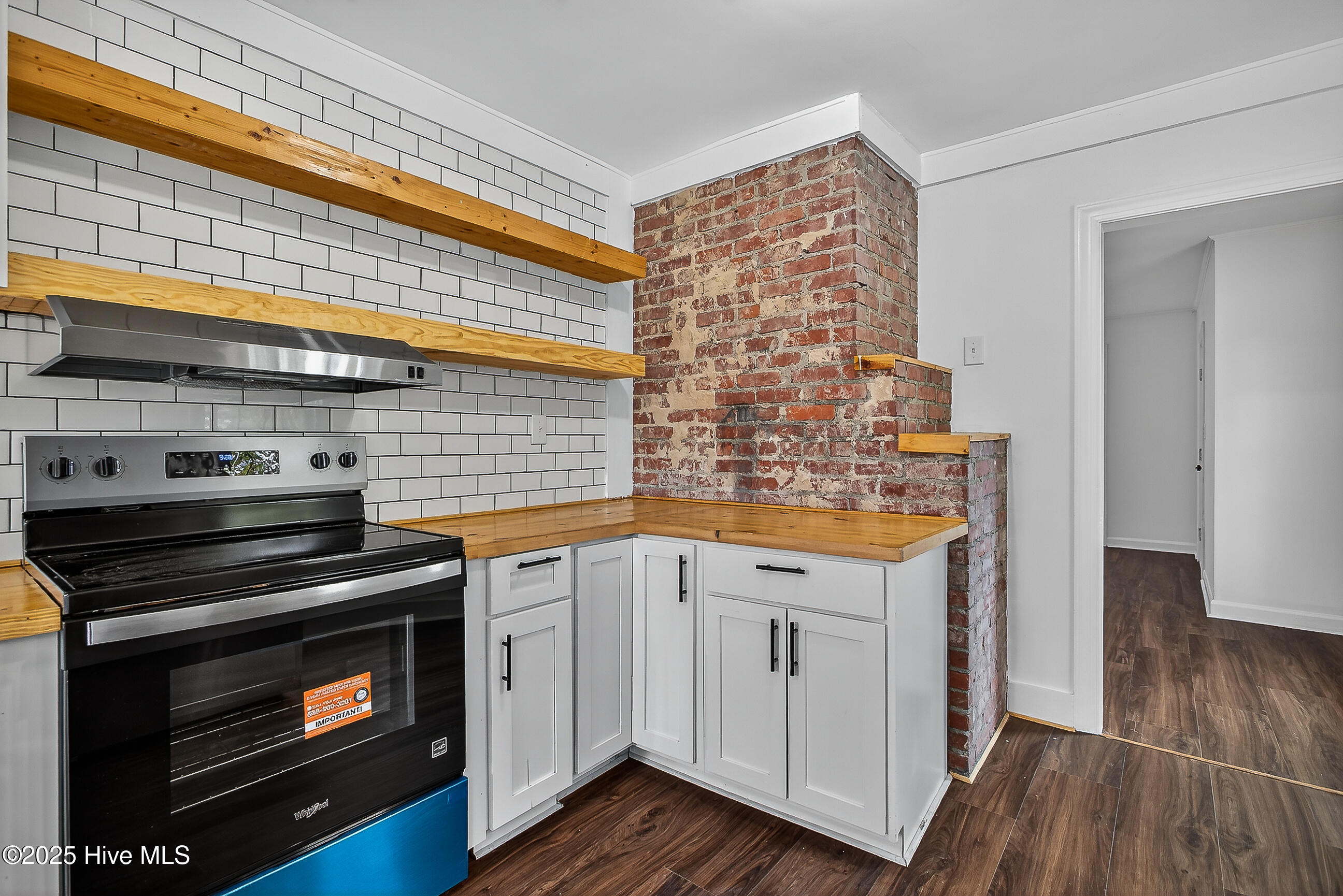 100534071 | Photo 10