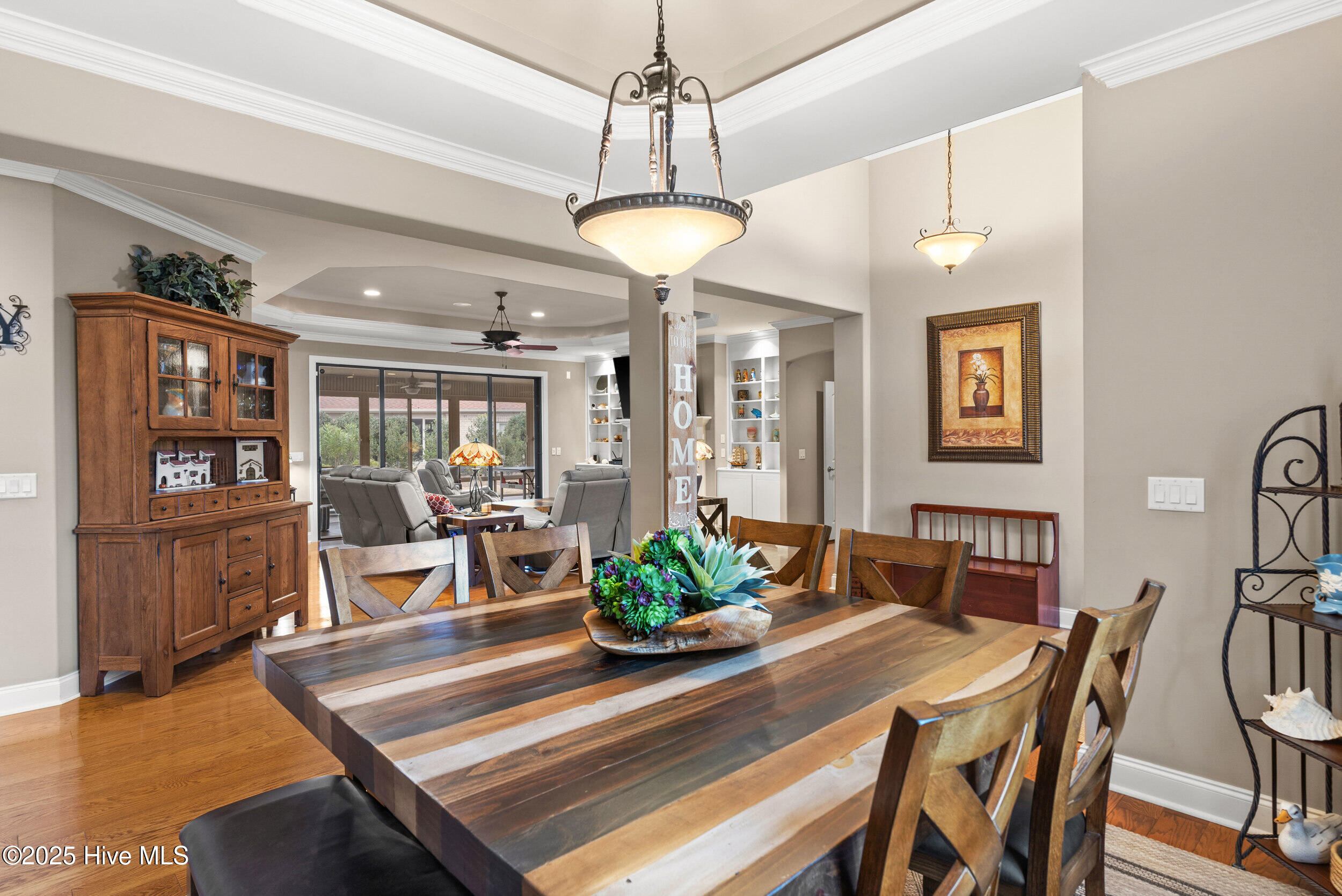 100543015 | Photo 15