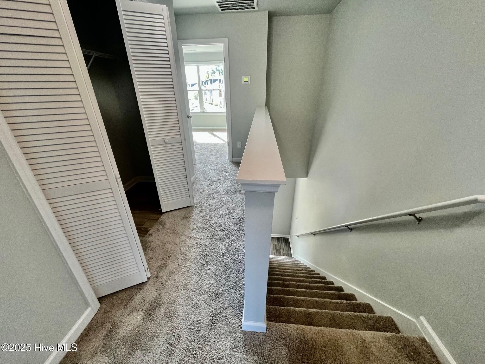 100565727 | Photo 11