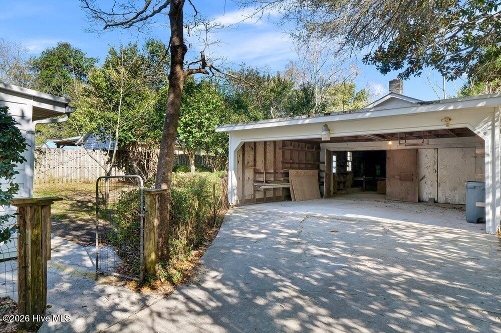 100560738 | Photo 29