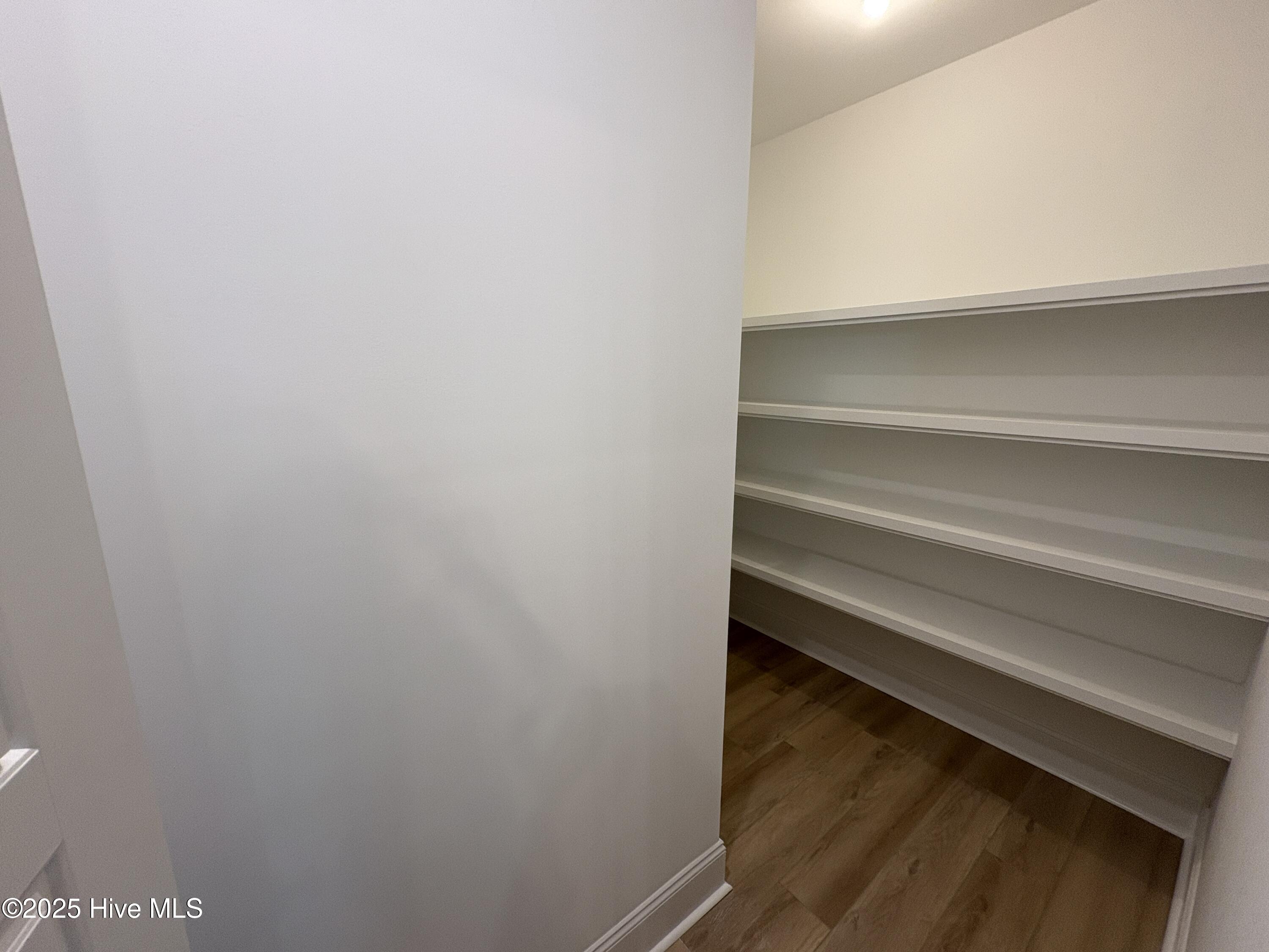 100539800 | Photo 15