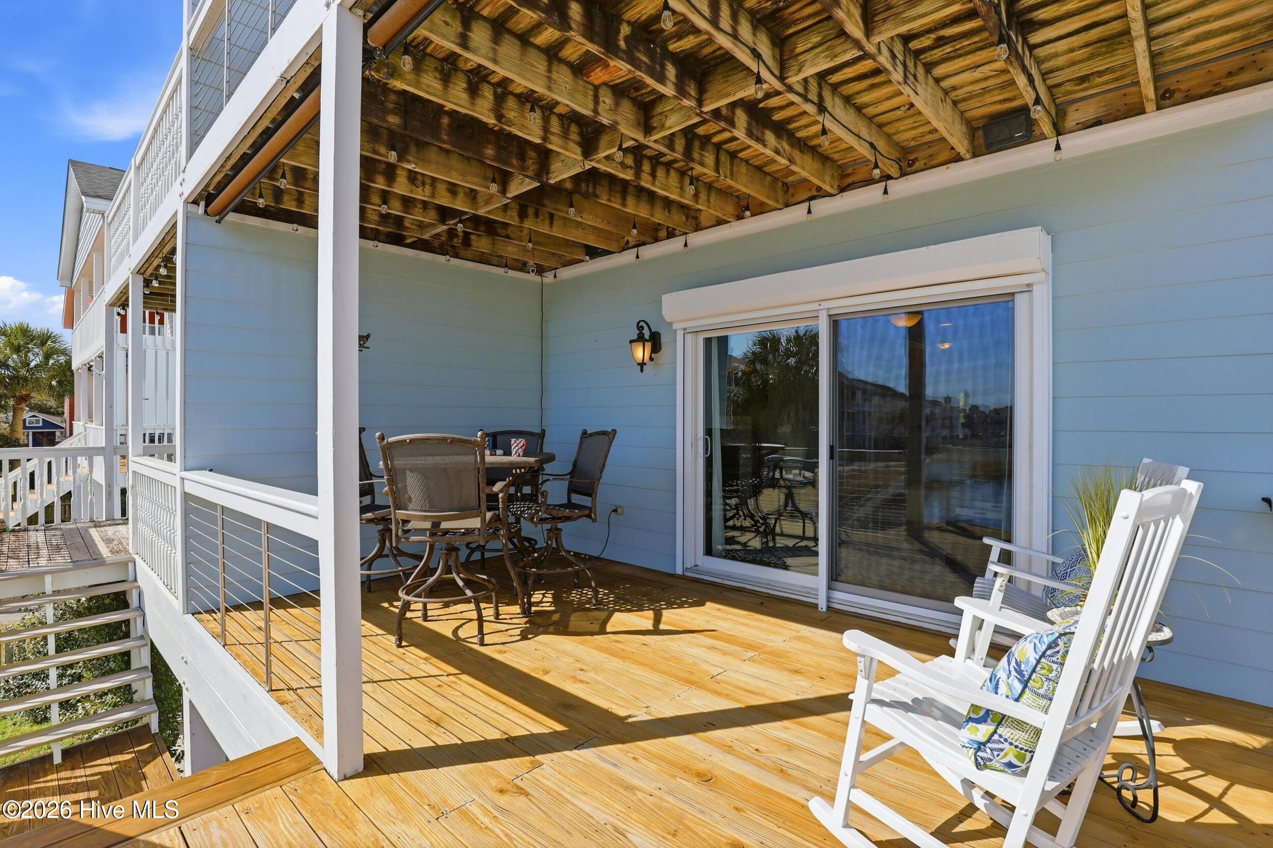 100559731 | Photo 28