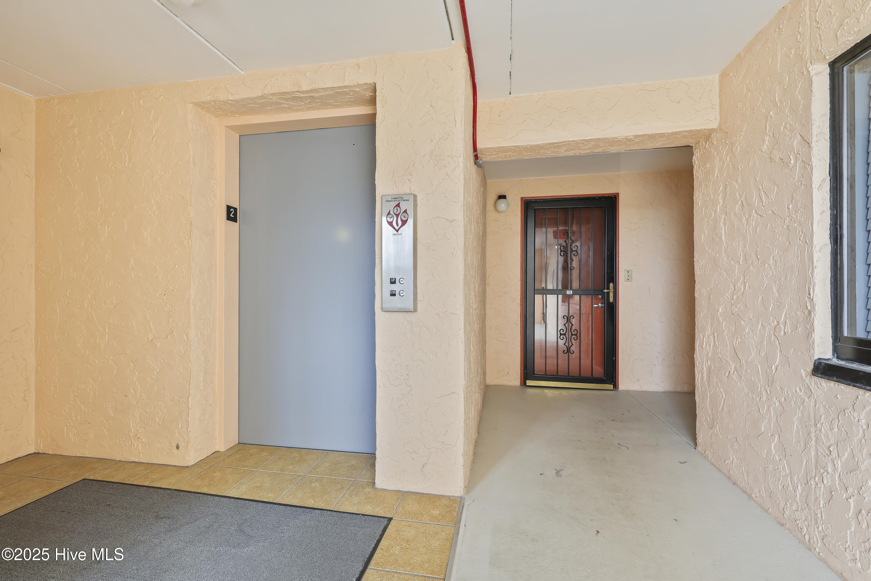 1518 S Lake Park Boulevard 2e, Carolina Beach, NC 28428 – photo 5: Photo Sep 15 2025, 14 05 05