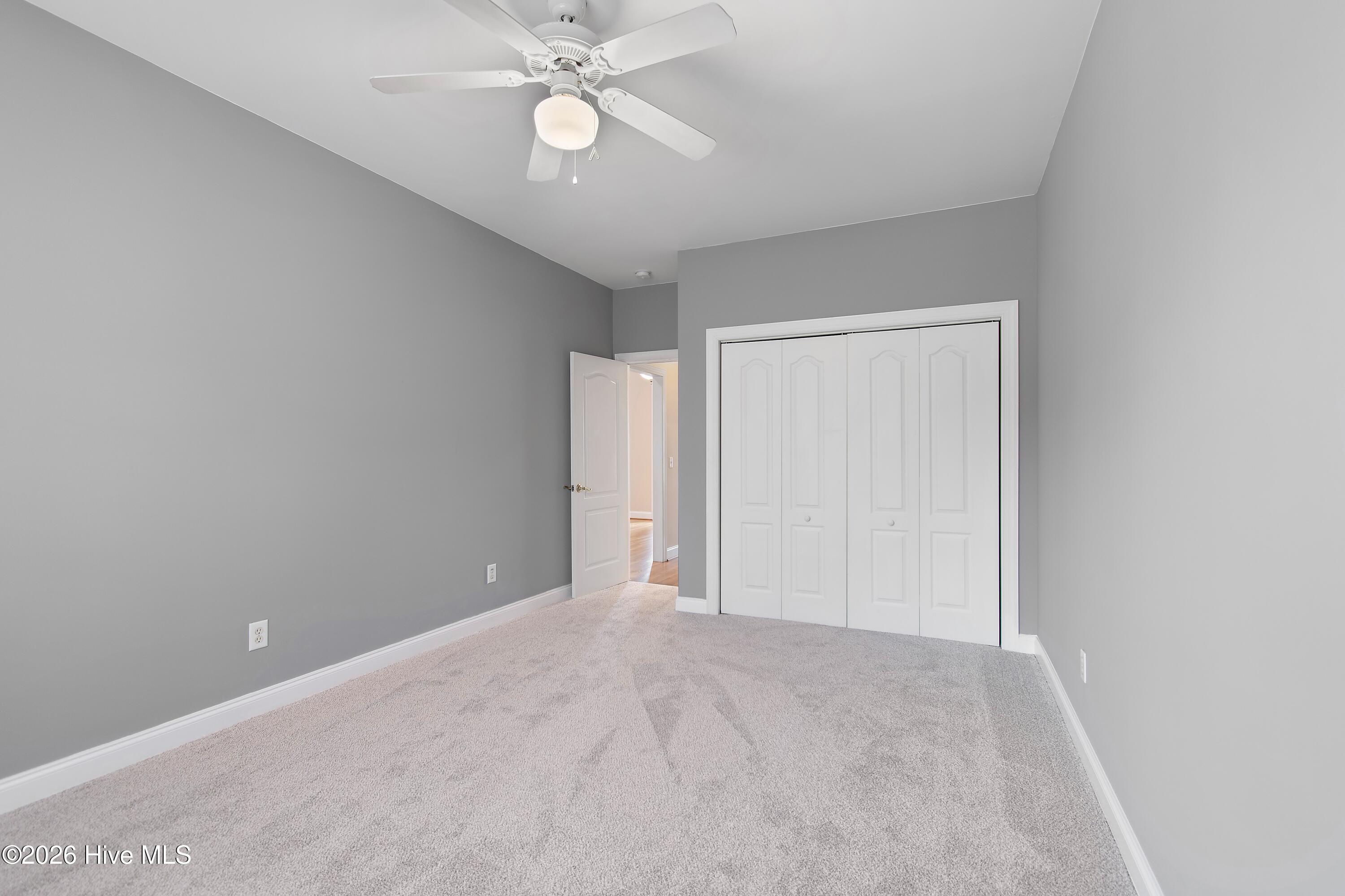 100561383 | Photo 30