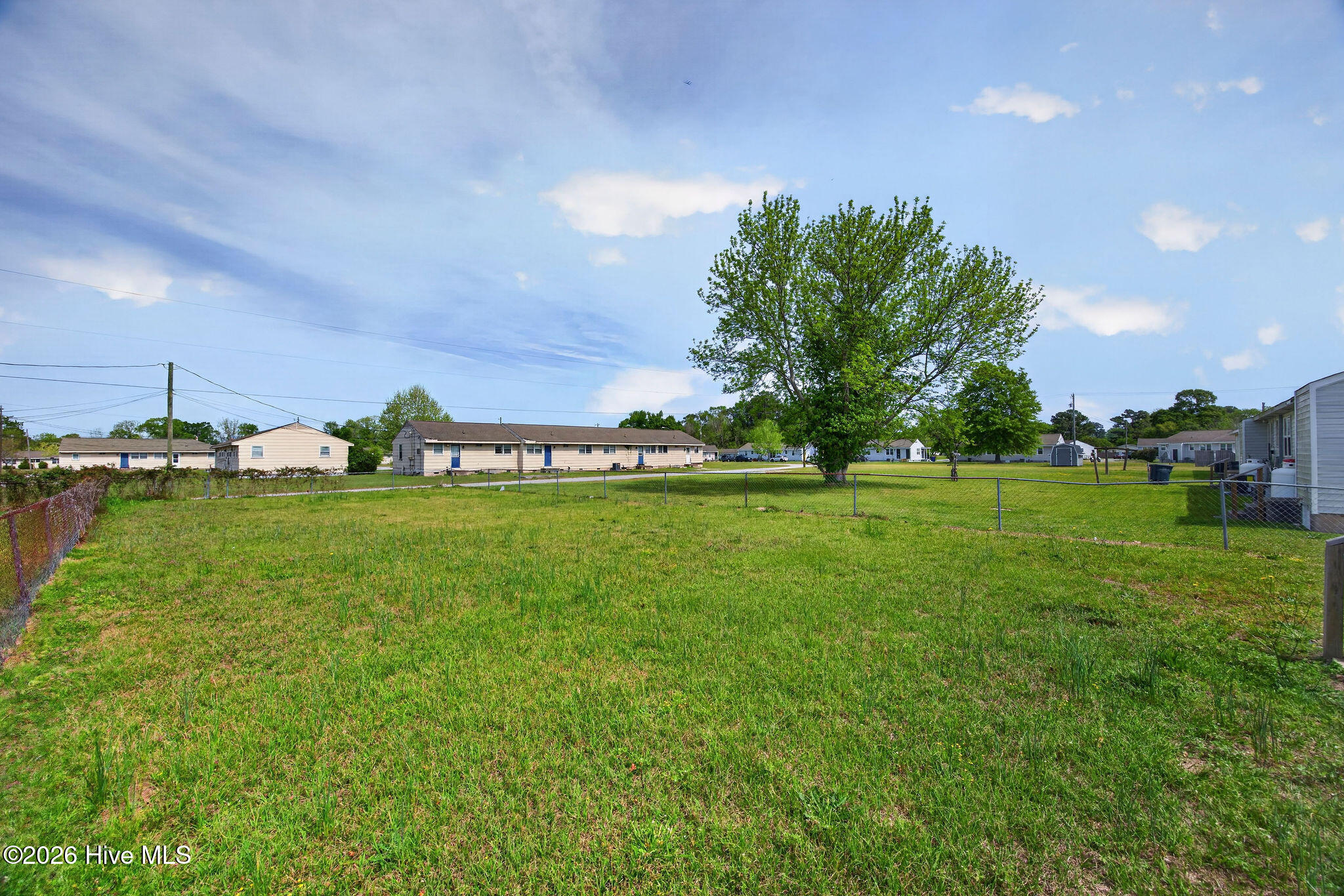 100567273 | Photo 21