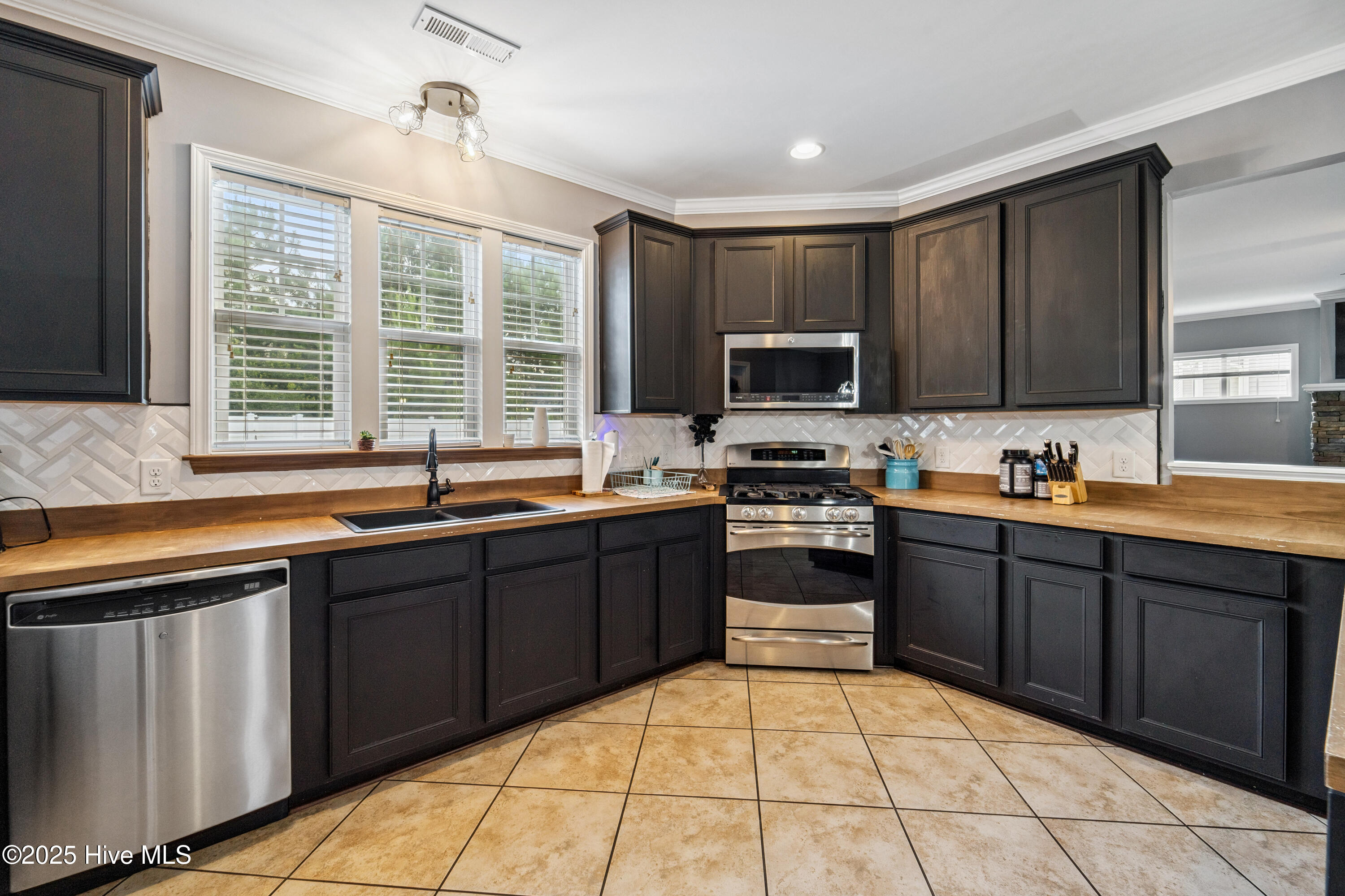 507 Walkens Woods Lane, Jacksonville, NC, 28546