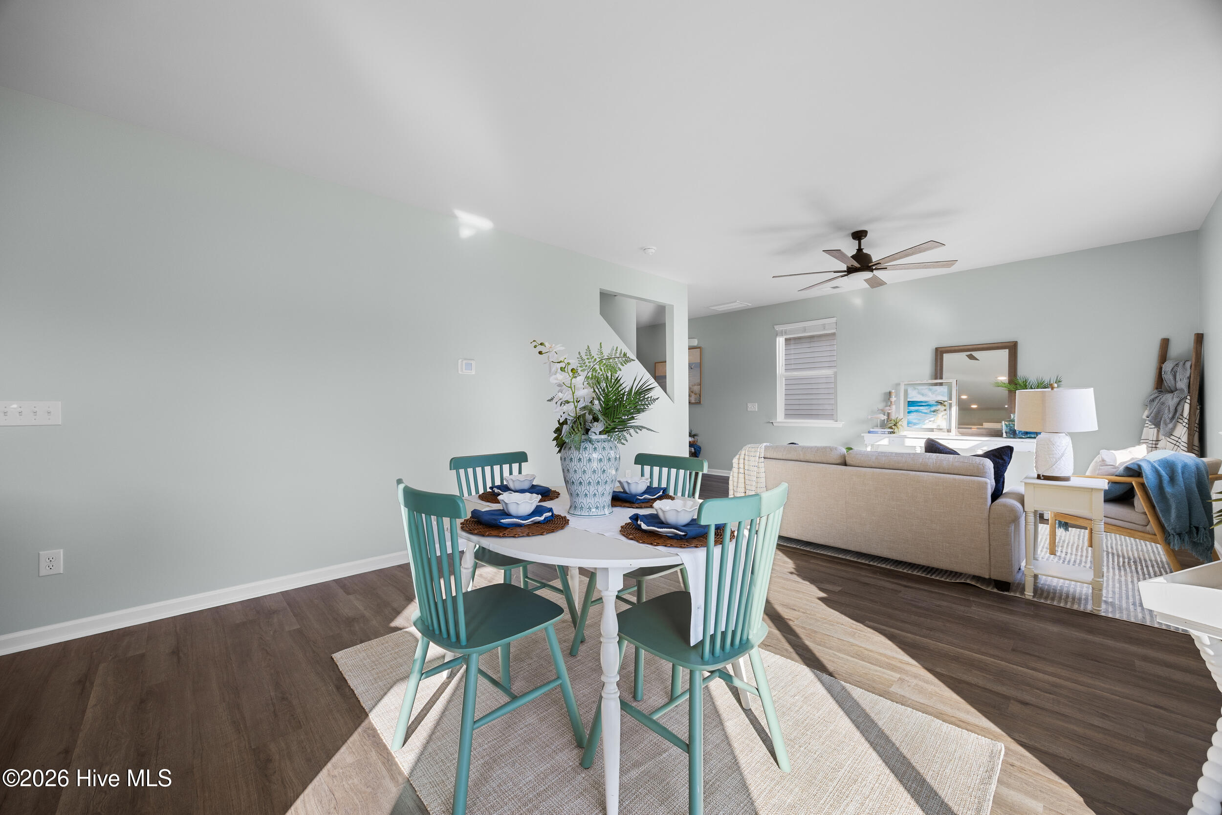 100561836 | Photo 15