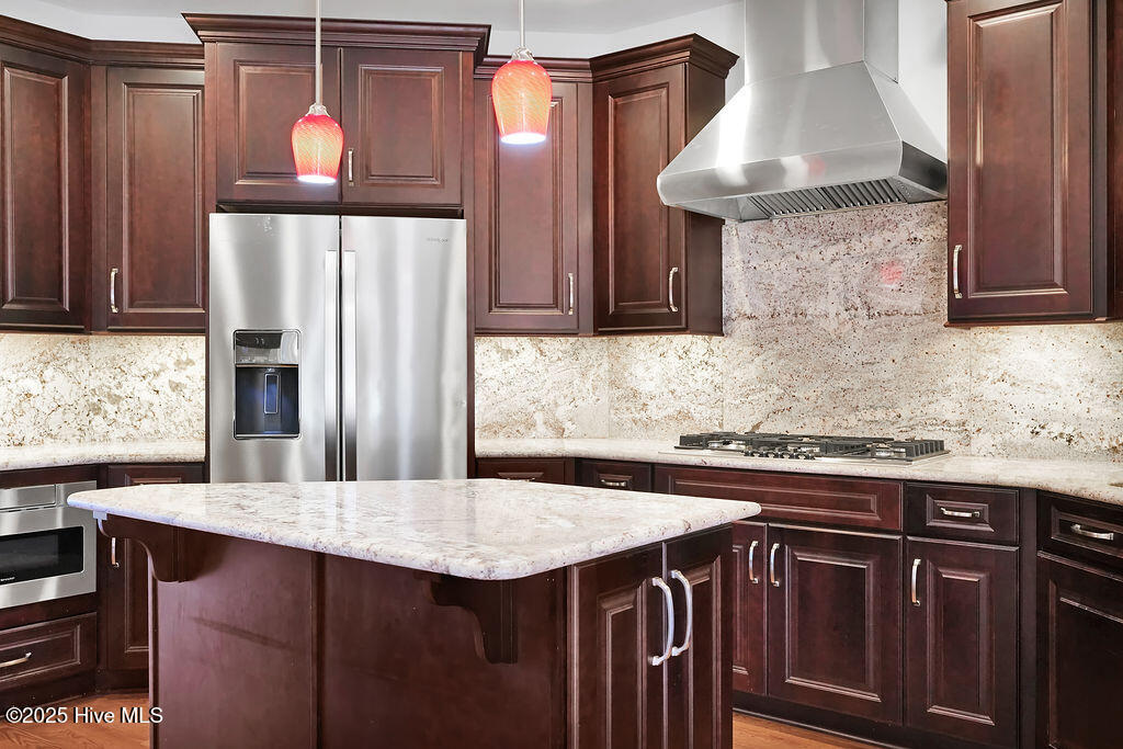 100540084 | Photo 20