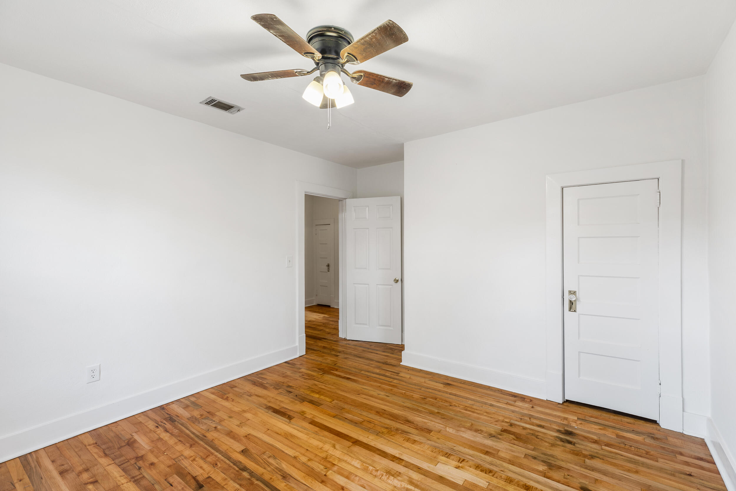 2025-08-27_2632_ramond_ave-srm-16