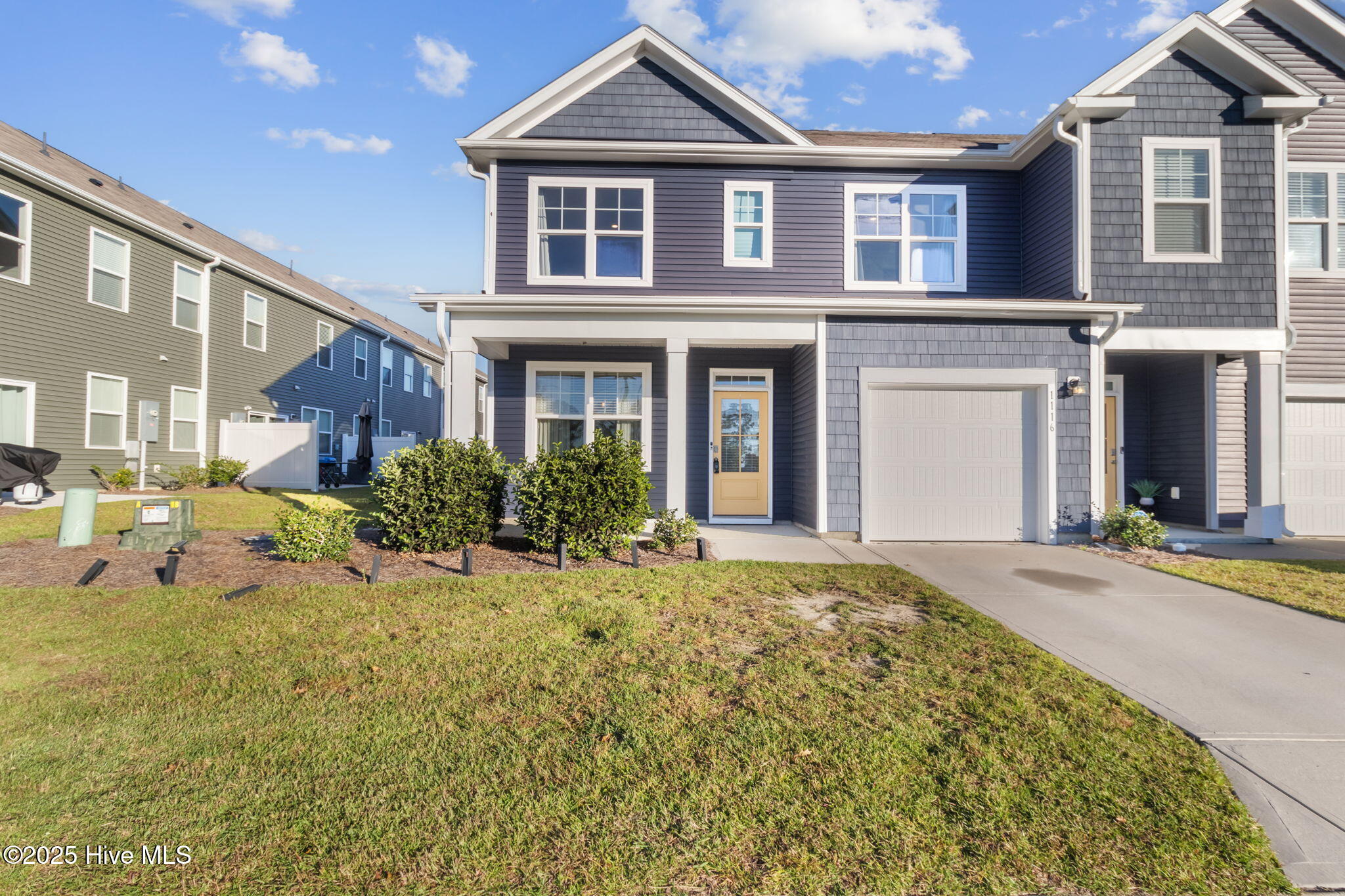 100538168 | Photo 44