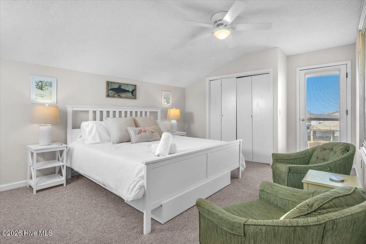 100559850 | Photo 40